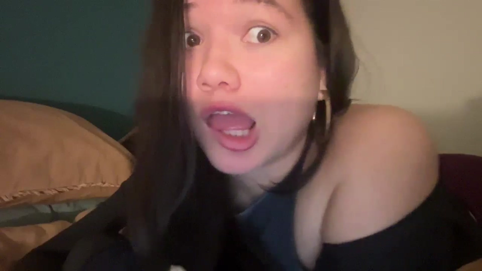 Gallery image thumbnail from imava's myfreecams stream on, 03/01/2024, 14:19 image 3 of 20
