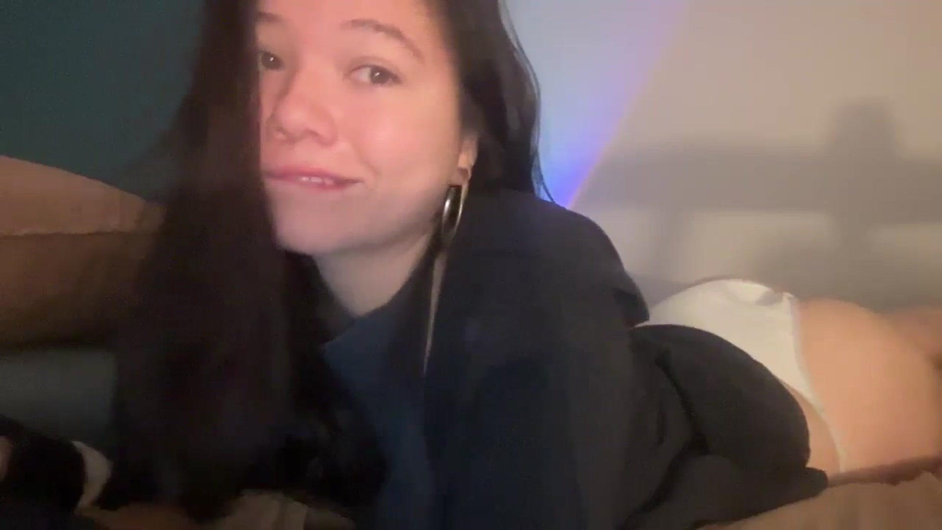Gallery image thumbnail from imava's myfreecams stream on, 03/04/2024, 14:46 image 2 of 20