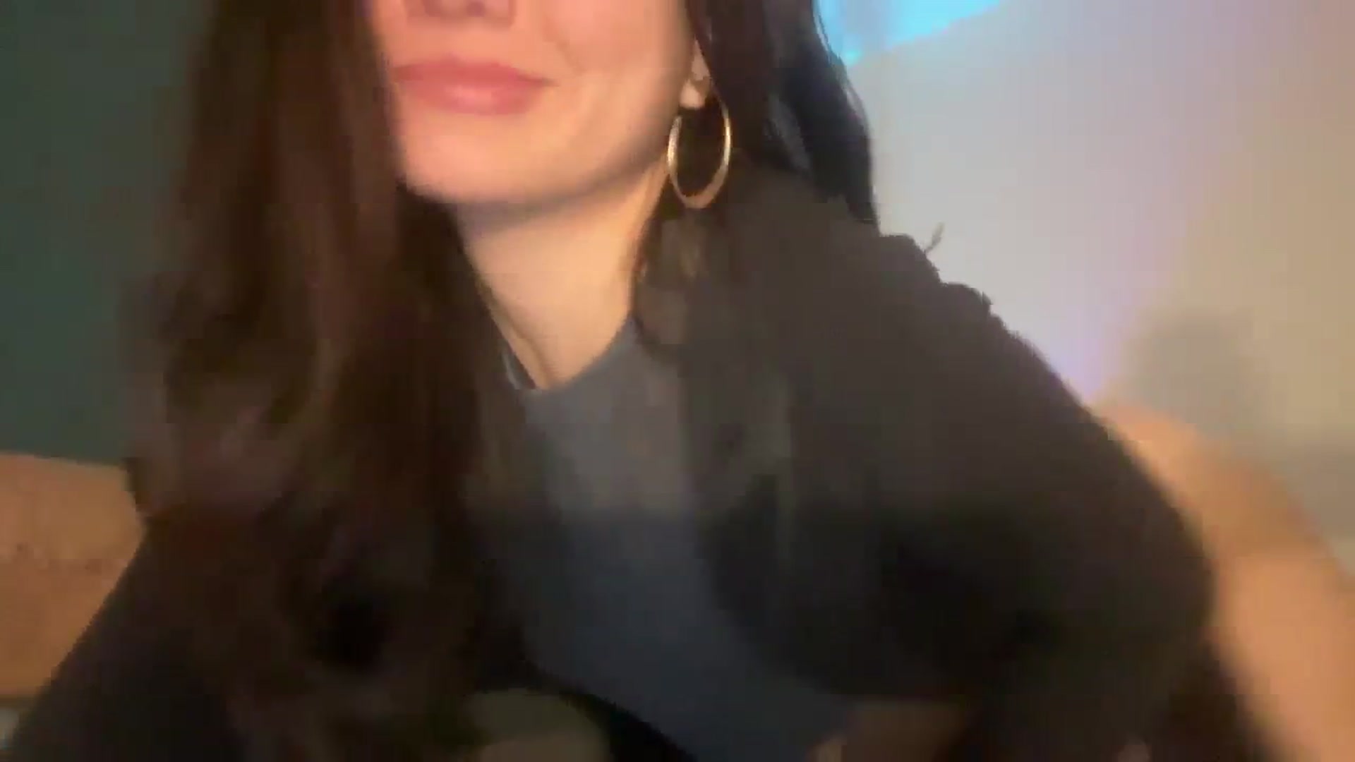 Gallery image thumbnail from imava's myfreecams stream on, 03/04/2024, 16:04 image 2 of 20