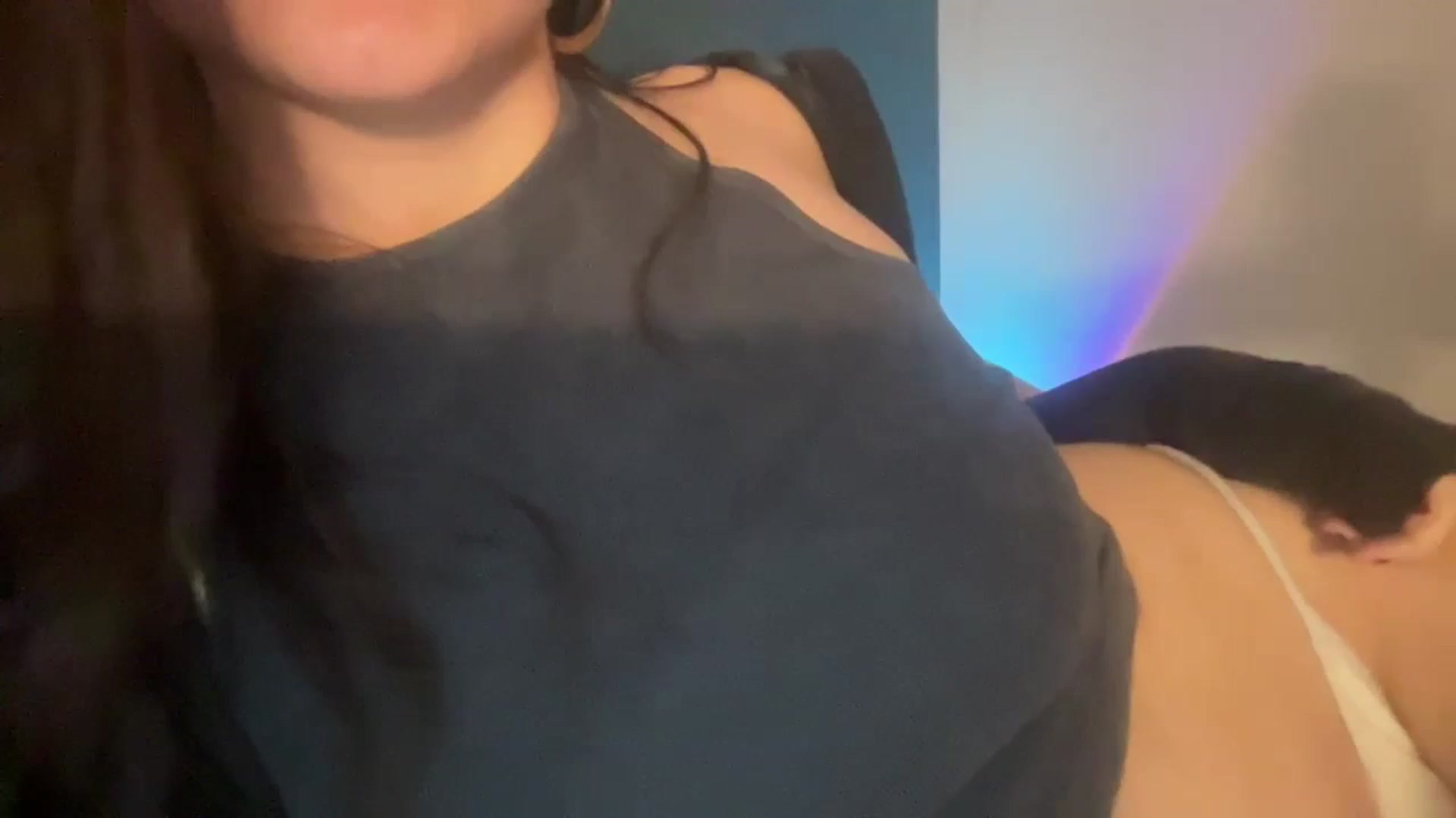Gallery image thumbnail from imava's myfreecams stream on, 03/04/2024, 16:04 image 1 of 20