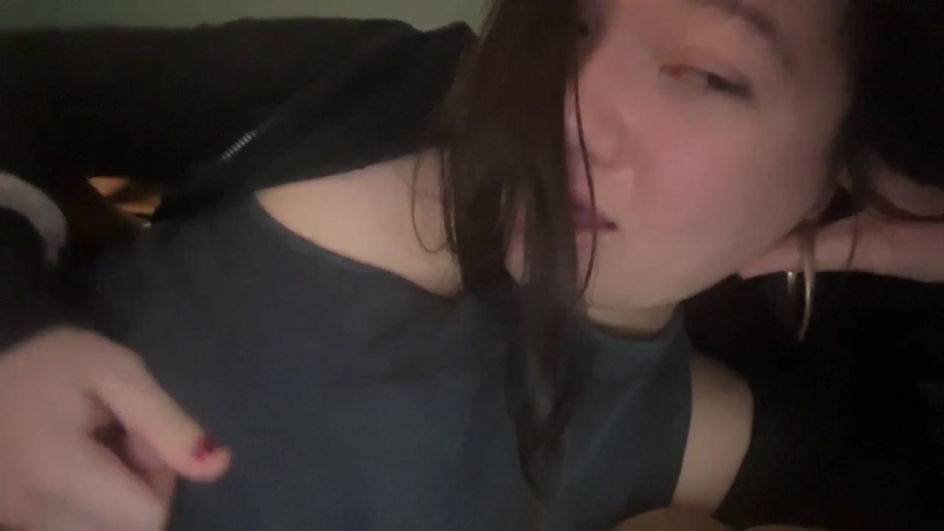 Gallery image thumbnail from imava's myfreecams stream on, 03/04/2024, 17:20 image 17 of 20