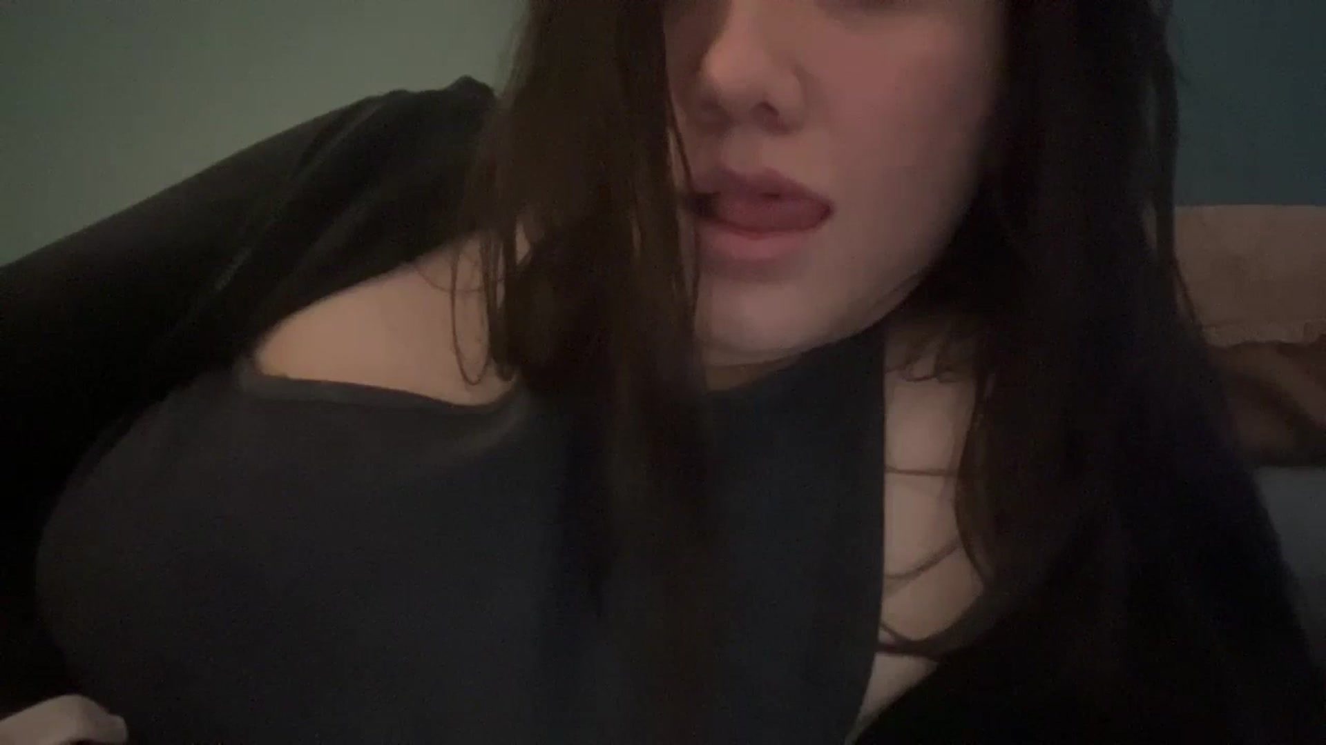 Gallery image thumbnail from imava's myfreecams stream on, 03/04/2024, 17:20 image 20 of 20