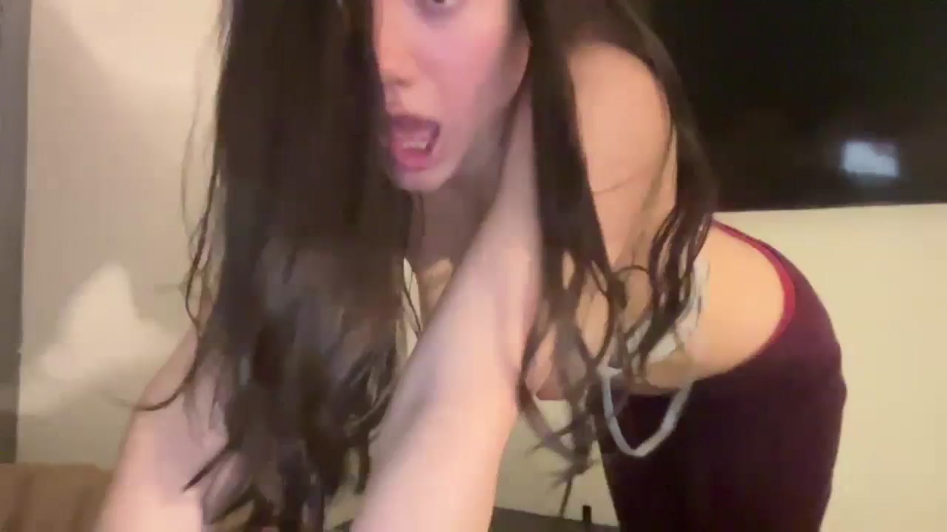 Gallery image thumbnail from imava's myfreecams stream on, 03/06/2024, 22:00 image 19 of 20