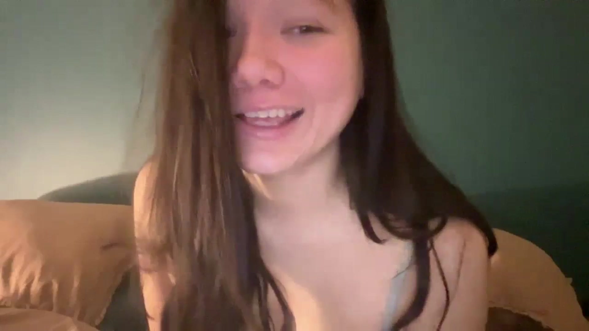 Gallery image thumbnail from imava's myfreecams stream on, 03/07/2024, 18:24 image 11 of 20