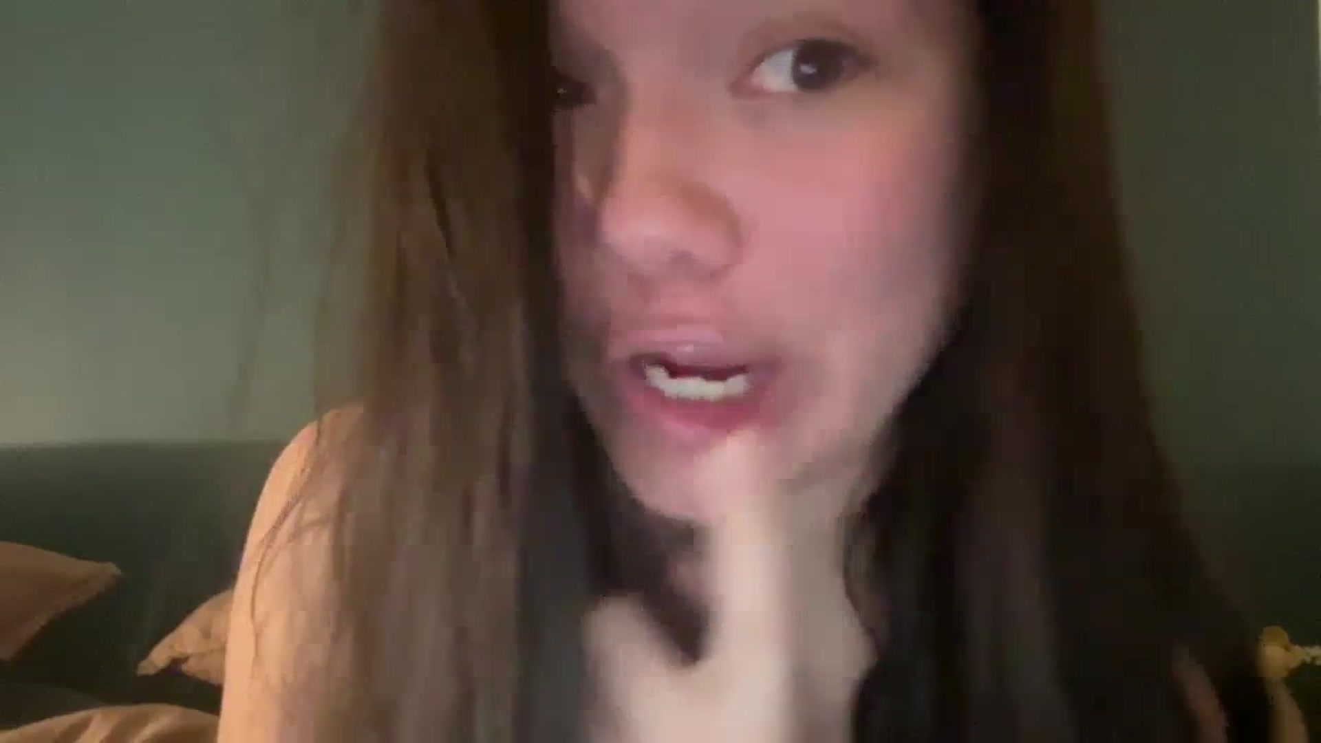 Gallery image thumbnail from imava's myfreecams stream on, 03/07/2024, 18:24 image 15 of 20