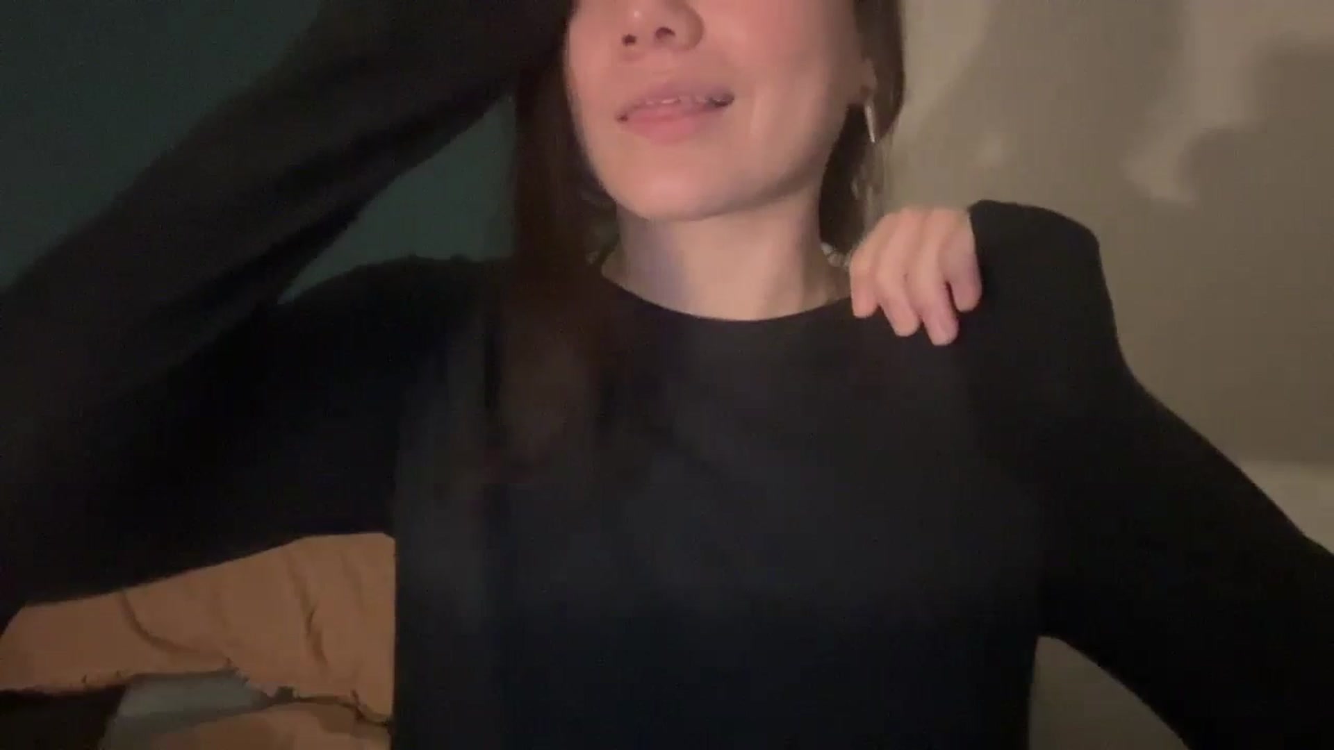 Gallery image thumbnail from imava's myfreecams stream on, 03/08/2024, 19:11 image 12 of 20