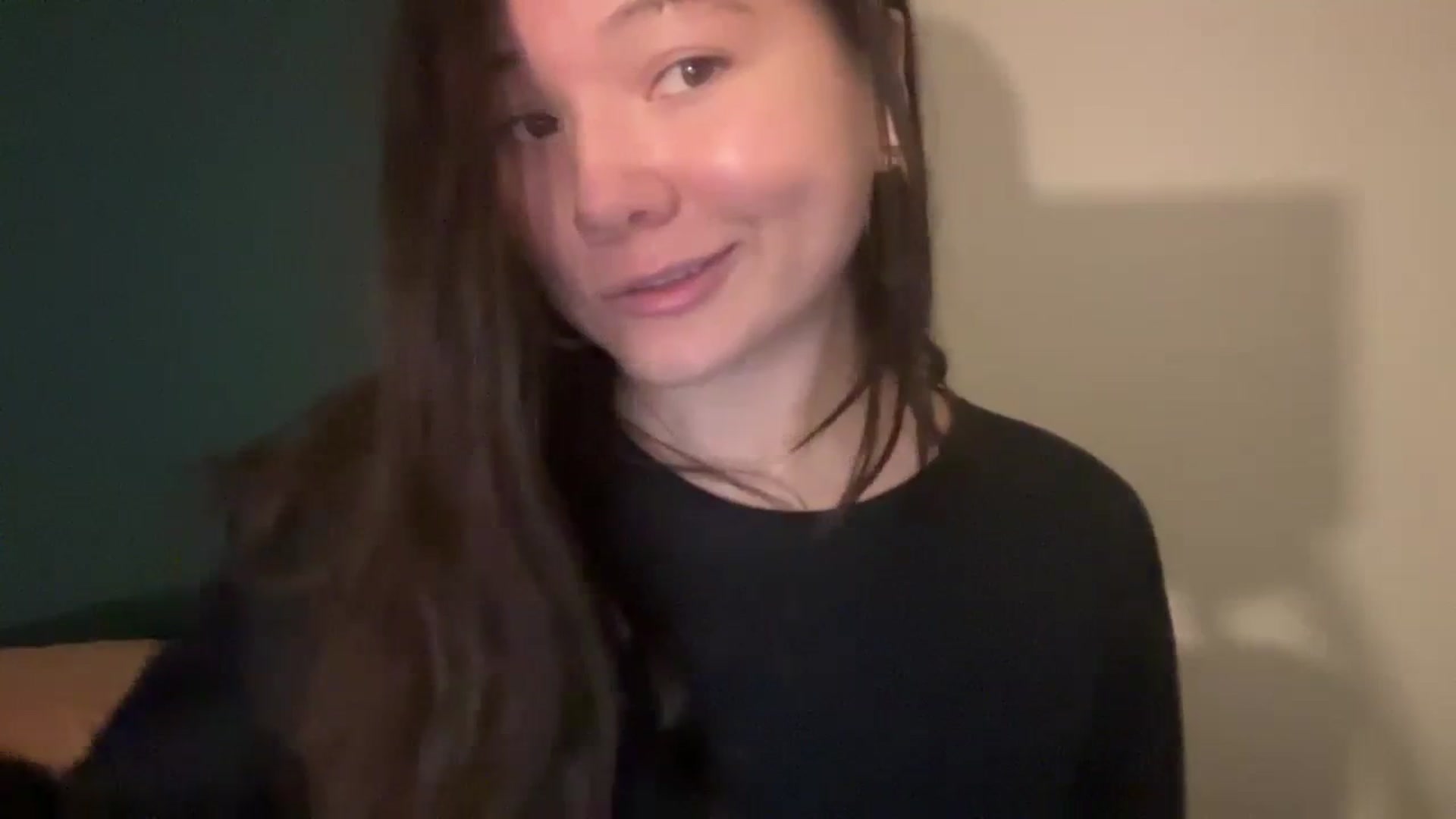 Gallery image thumbnail from imava's myfreecams stream on, 03/08/2024, 19:11 image 17 of 20