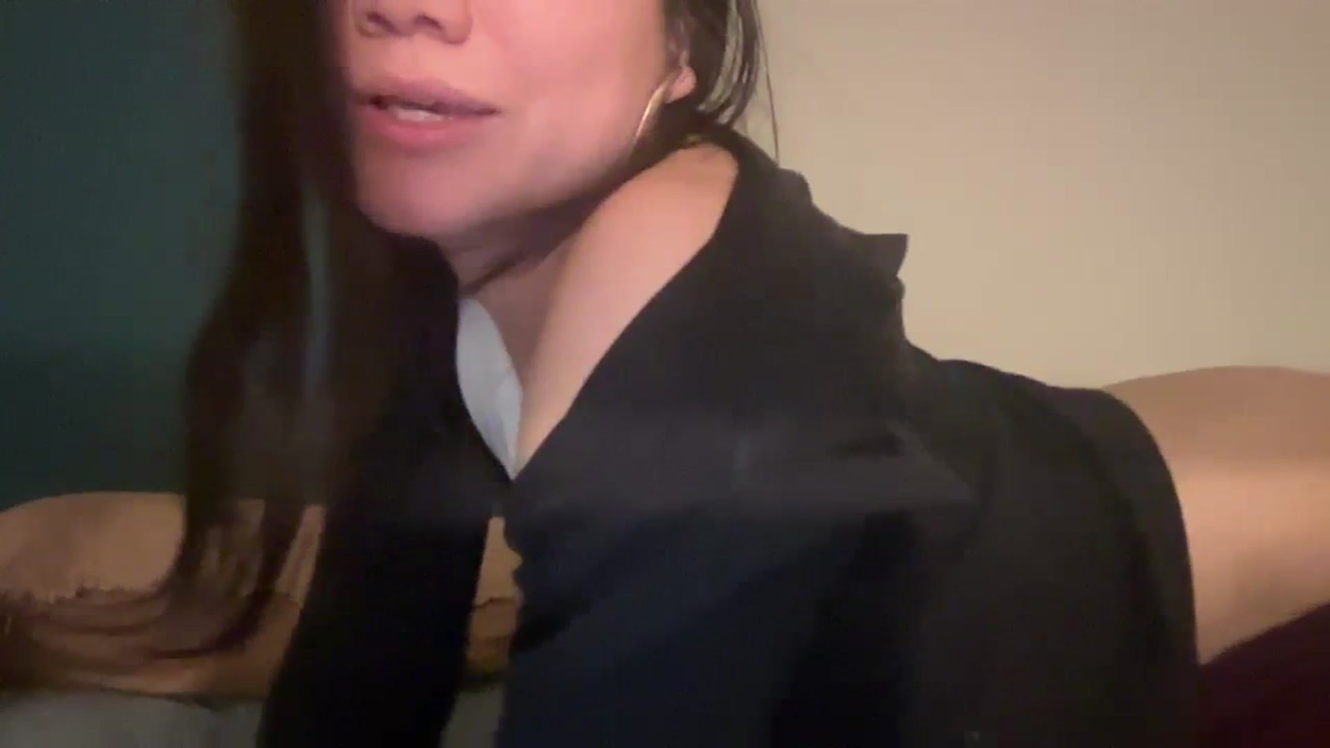 Gallery image thumbnail from imava's myfreecams stream on, 03/09/2024, 17:54 image 4 of 20