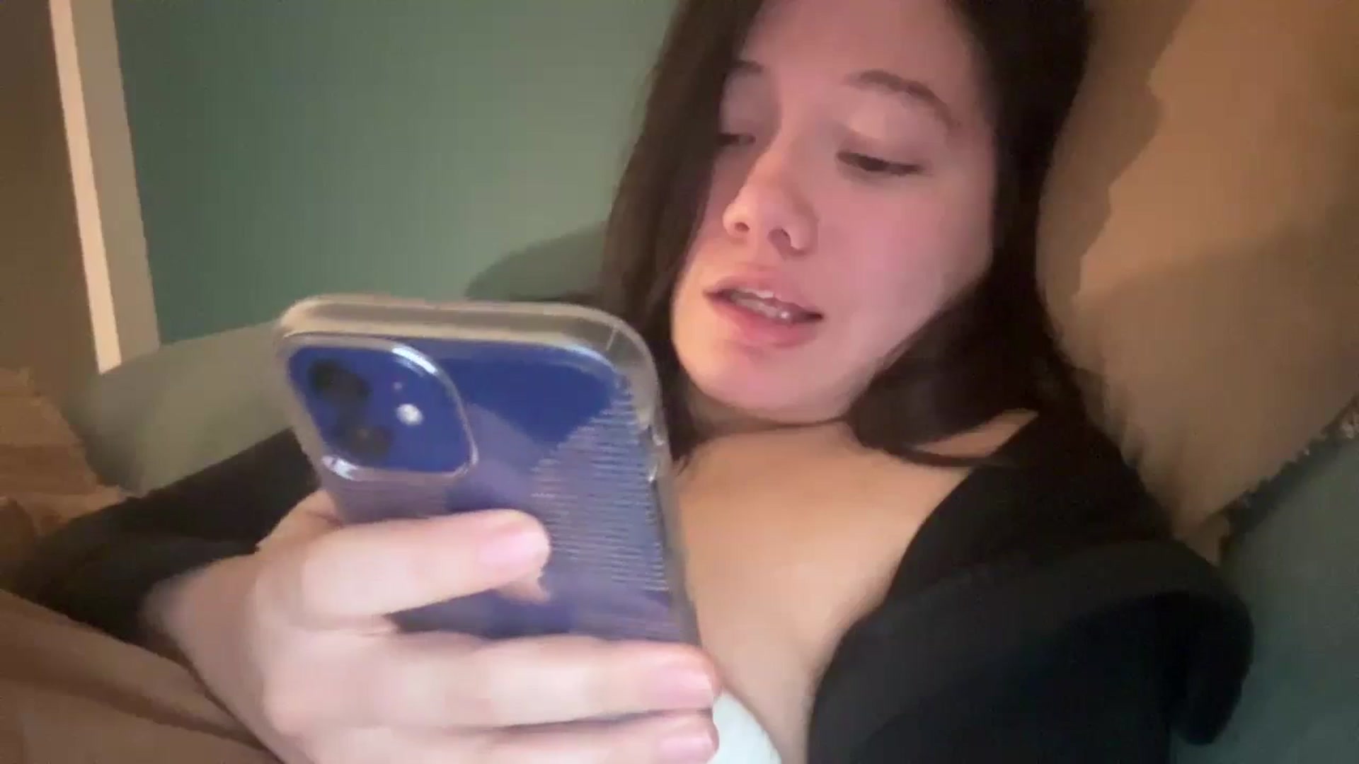 Gallery image thumbnail from imava's myfreecams stream on, 03/16/2024, 23:26 image 8 of 20