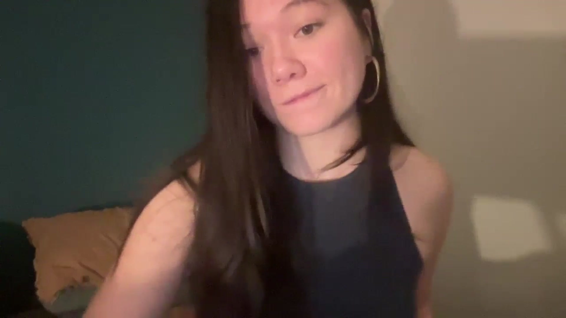 Gallery image thumbnail from imava's myfreecams stream on, 03/17/2024, 21:37 image 19 of 20