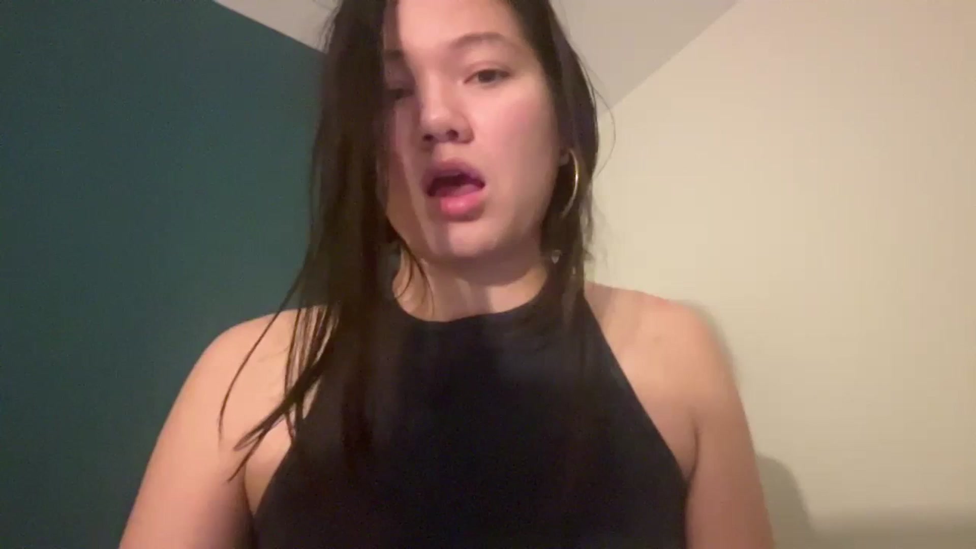 Gallery image thumbnail from imava's myfreecams stream on, 03/18/2024, 05:41 image 14 of 20