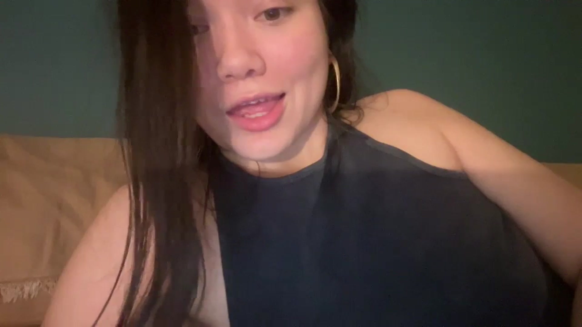 Gallery image thumbnail from imava's myfreecams stream on, 03/18/2024, 05:41 image 20 of 20