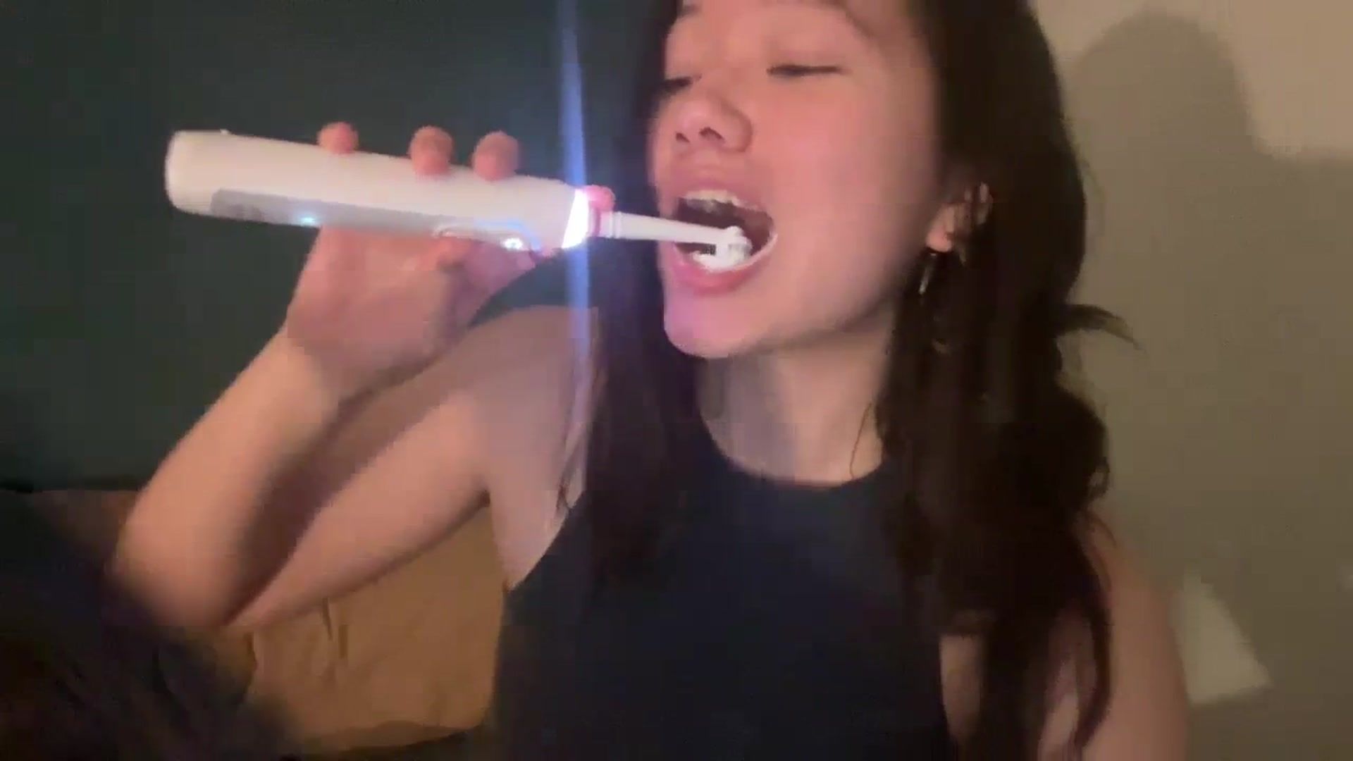 Gallery image thumbnail from imava's myfreecams stream on, 03/18/2024, 05:41 image 5 of 20