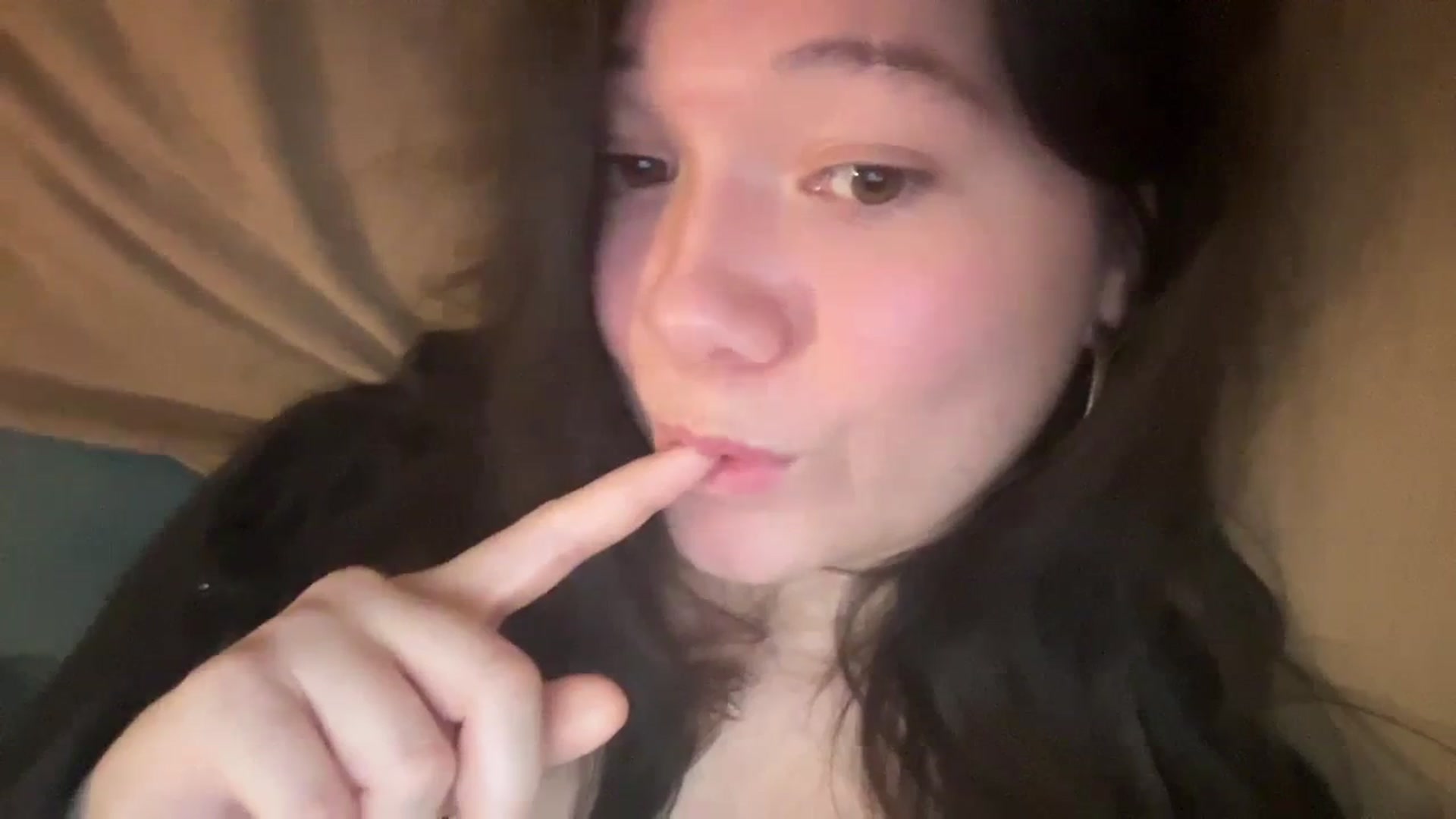 Gallery image thumbnail from imava's myfreecams stream on, 03/21/2024, 06:04 image 6 of 20