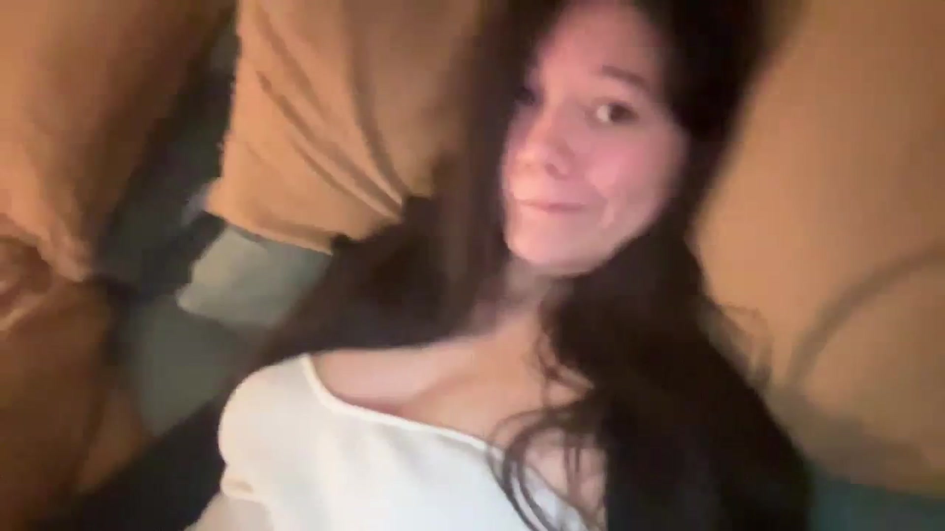 Gallery image thumbnail from imava's myfreecams stream on, 03/21/2024, 06:04 image 8 of 20