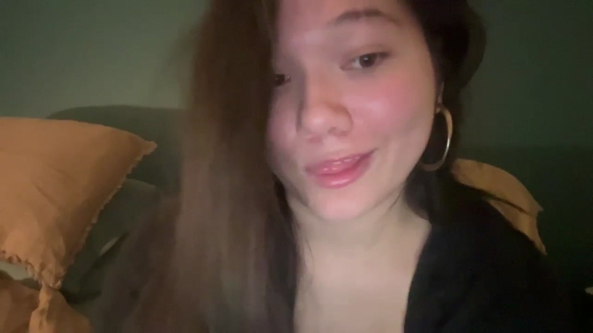 Gallery image thumbnail from imava's myfreecams stream on, 03/21/2024, 07:56 image 3 of 20