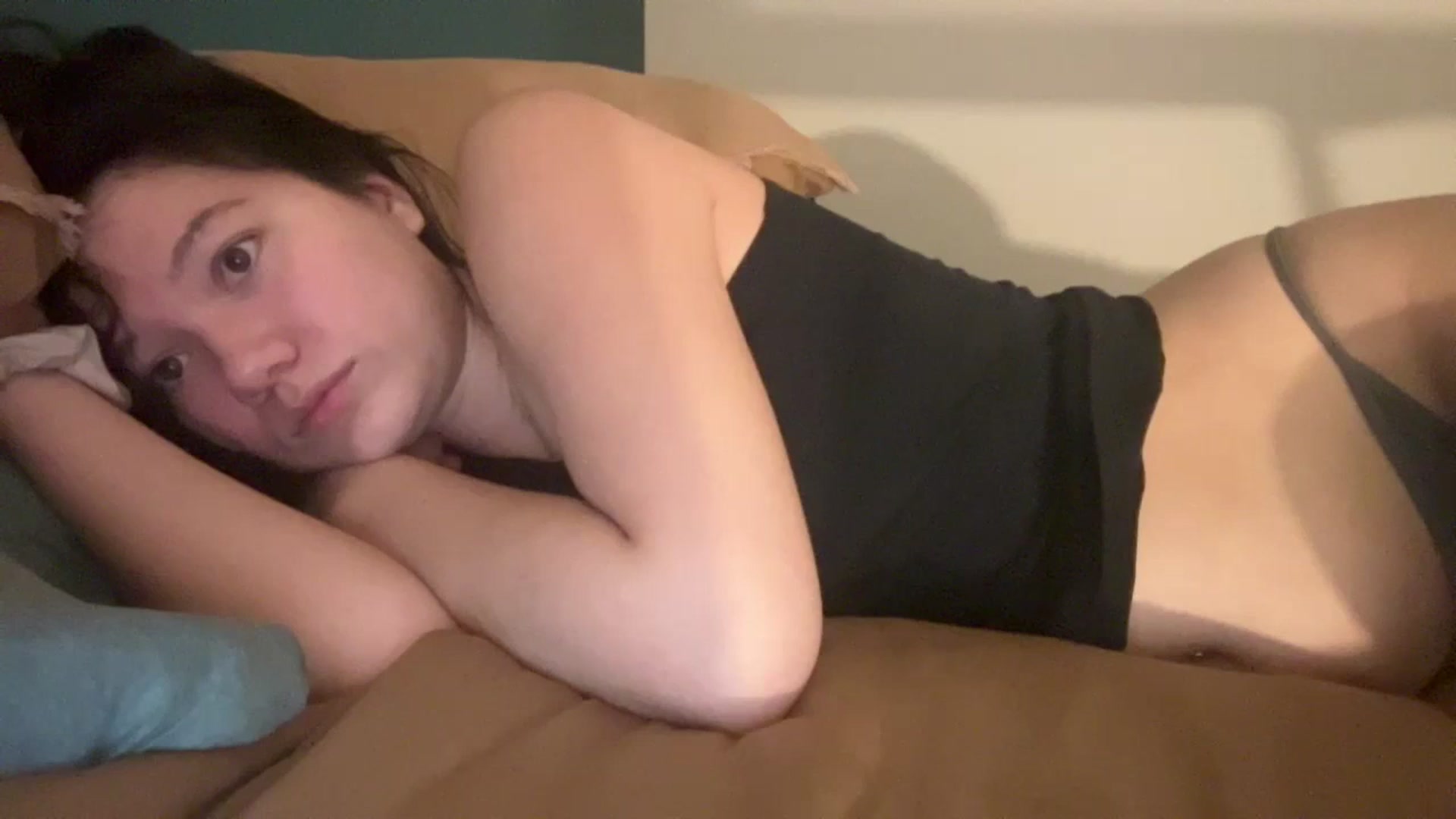 Gallery image thumbnail from imava's myfreecams stream on, 03/21/2024, 23:22 image 14 of 20