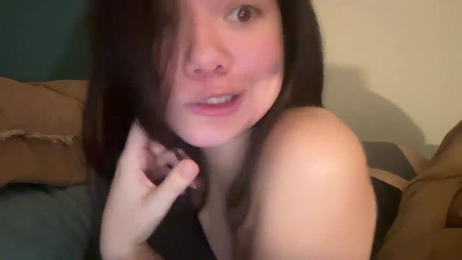 Gallery image thumbnail from imava's myfreecams stream on, 03/22/2024, 01:29 image 20 of 20