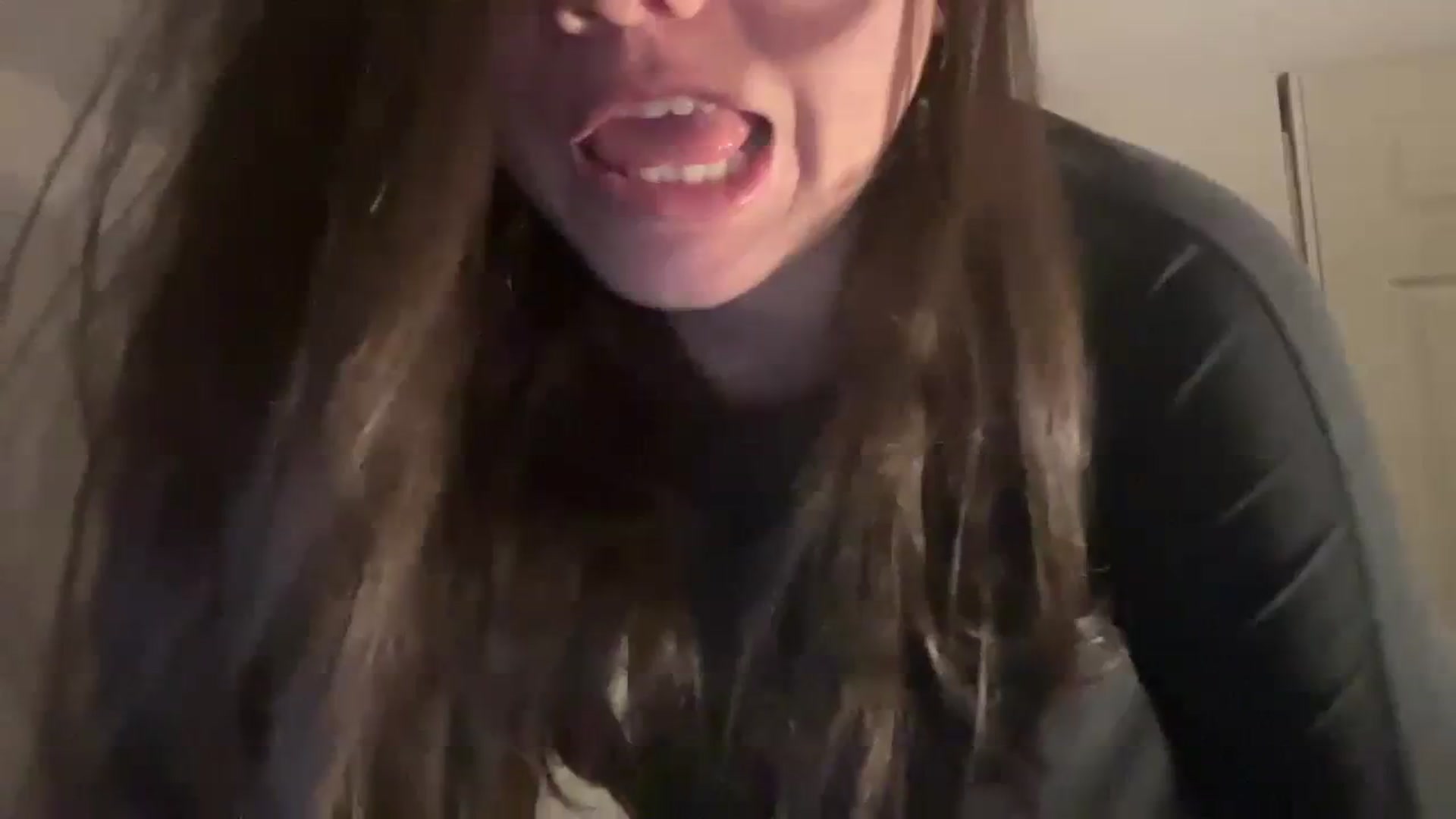 Gallery image thumbnail from imava's myfreecams stream on, 03/23/2024, 07:55 image 8 of 20