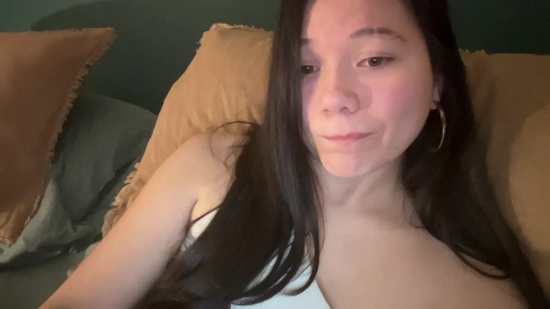Gallery image thumbnail from imava's myfreecams stream on, 03/25/2024, 06:51 image 11 of 20