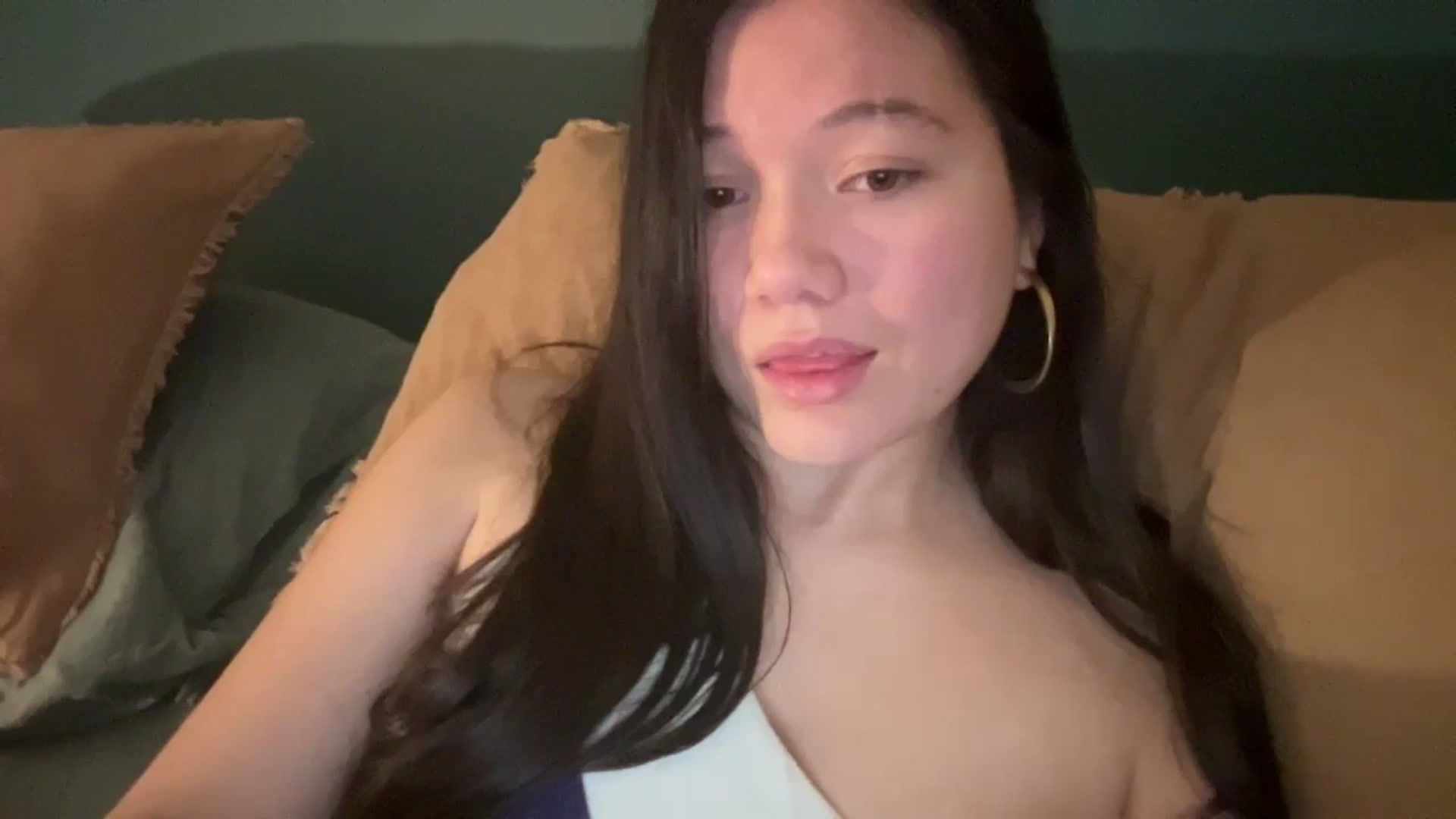 Gallery image thumbnail from imava's myfreecams stream on, 03/25/2024, 06:51 image 6 of 20