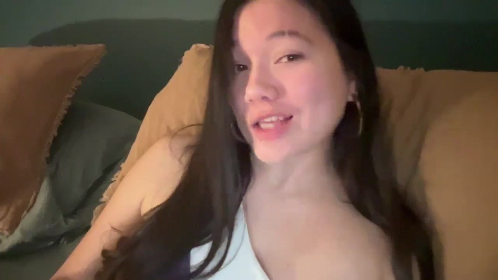 Gallery image thumbnail from imava's myfreecams stream on, 03/25/2024, 06:51 image 7 of 20