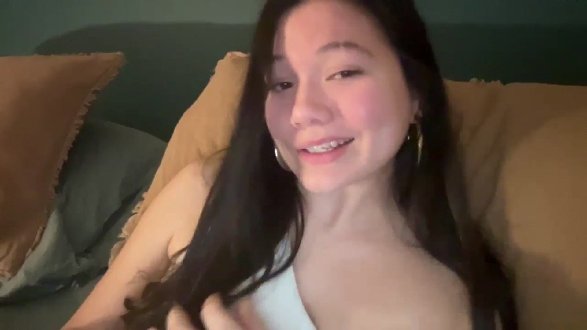 Gallery image thumbnail from imava's myfreecams stream on, 03/25/2024, 06:51 image 8 of 20