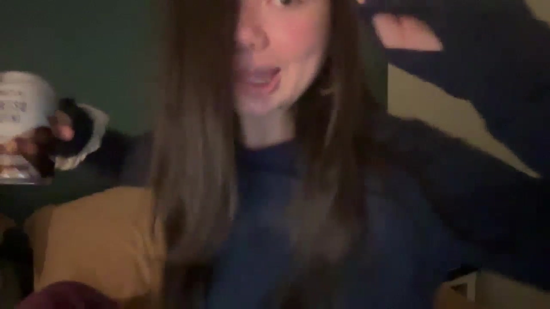 Gallery image thumbnail from imava's myfreecams stream on, 03/26/2024, 23:19 image 13 of 20
