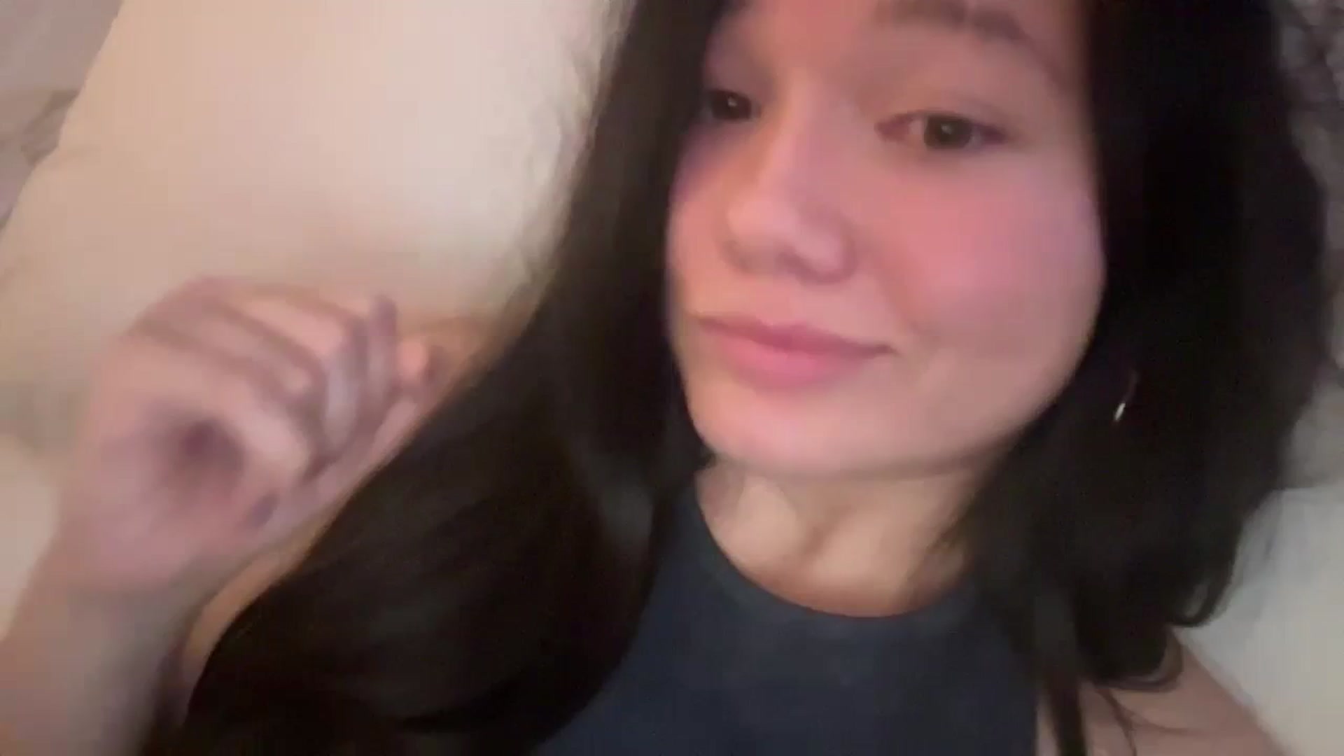 Gallery image thumbnail from imava's myfreecams stream on, 03/30/2024, 08:10 image 20 of 20