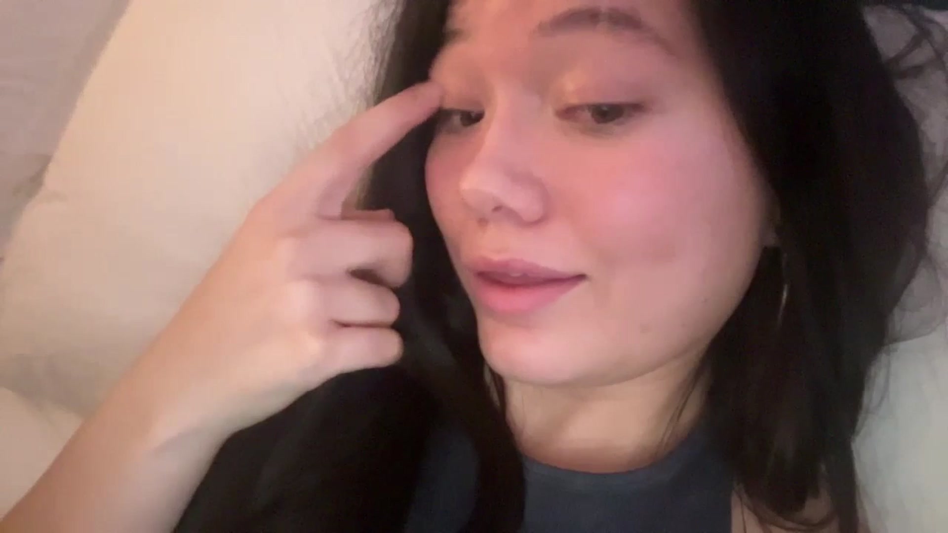 Gallery image thumbnail from imava's myfreecams stream on, 03/30/2024, 08:10 image 18 of 20