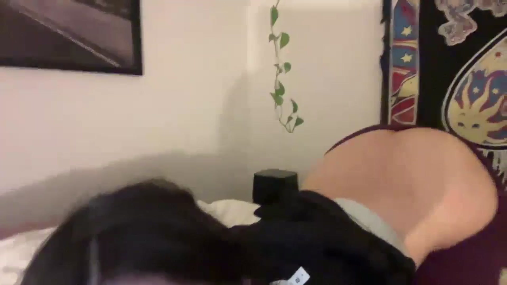 Gallery image thumbnail from imava's myfreecams stream on, 03/31/2024, 07:45 image 4 of 20
