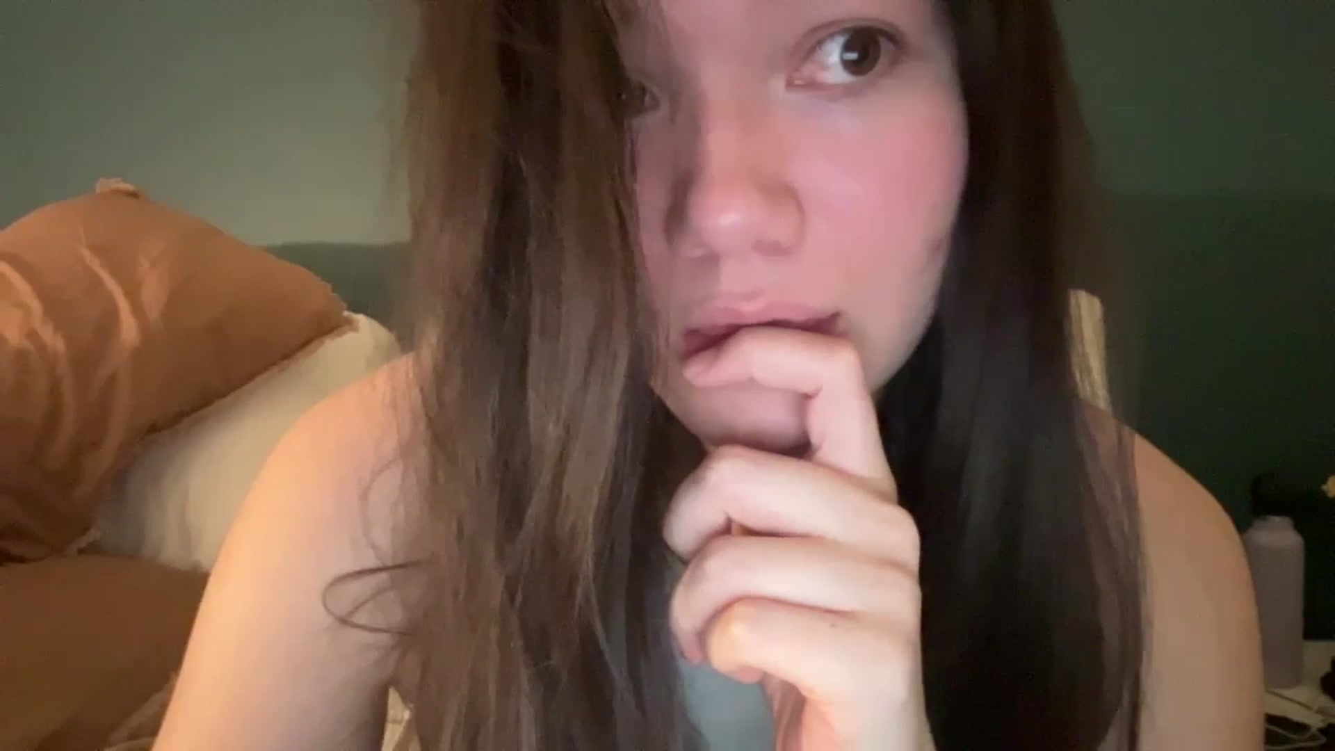 Gallery image thumbnail from imava's myfreecams stream on, 04/01/2024, 09:01 image 20 of 20