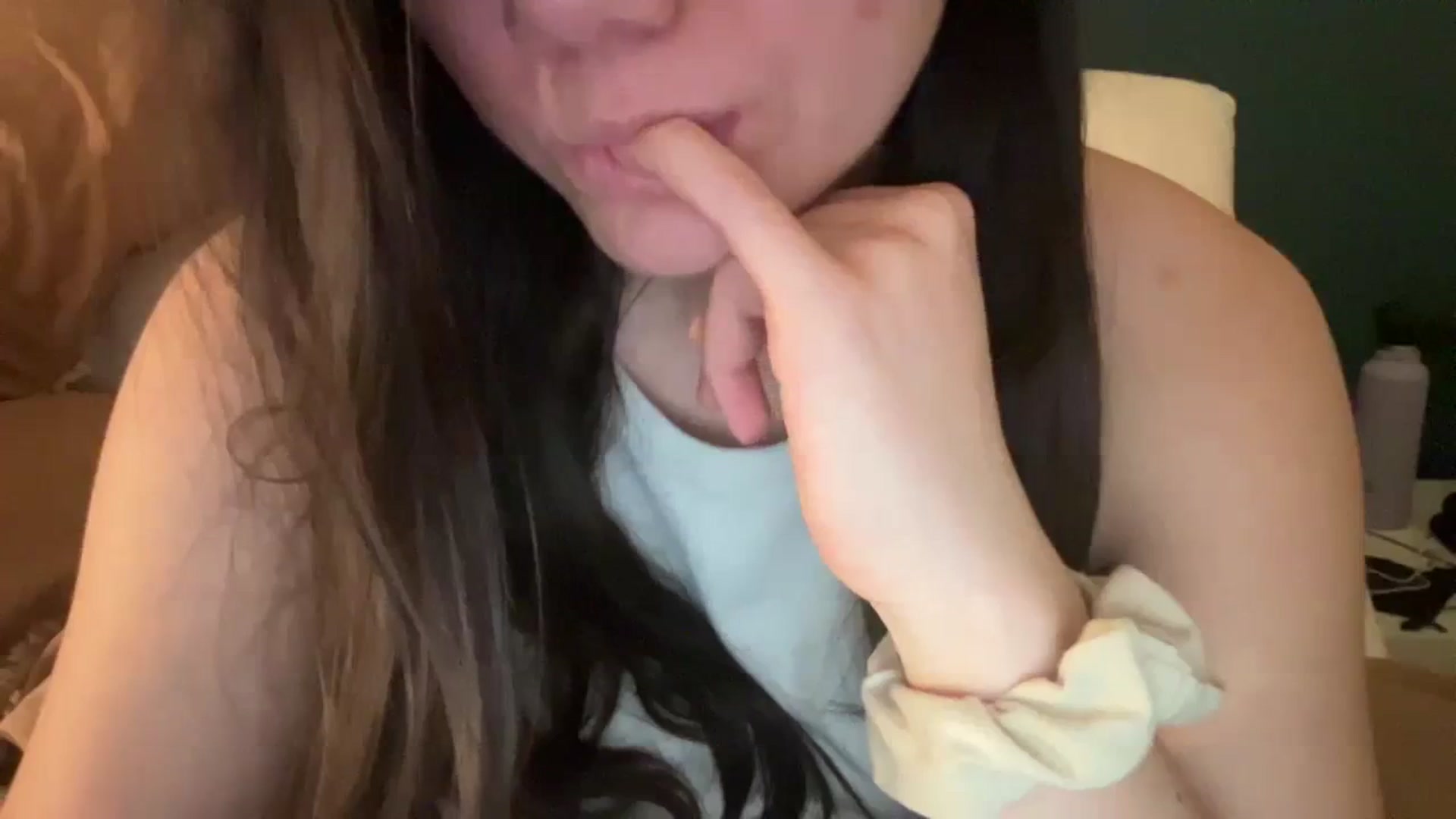Gallery image thumbnail from imava's myfreecams stream on, 04/01/2024, 09:01 image 19 of 20