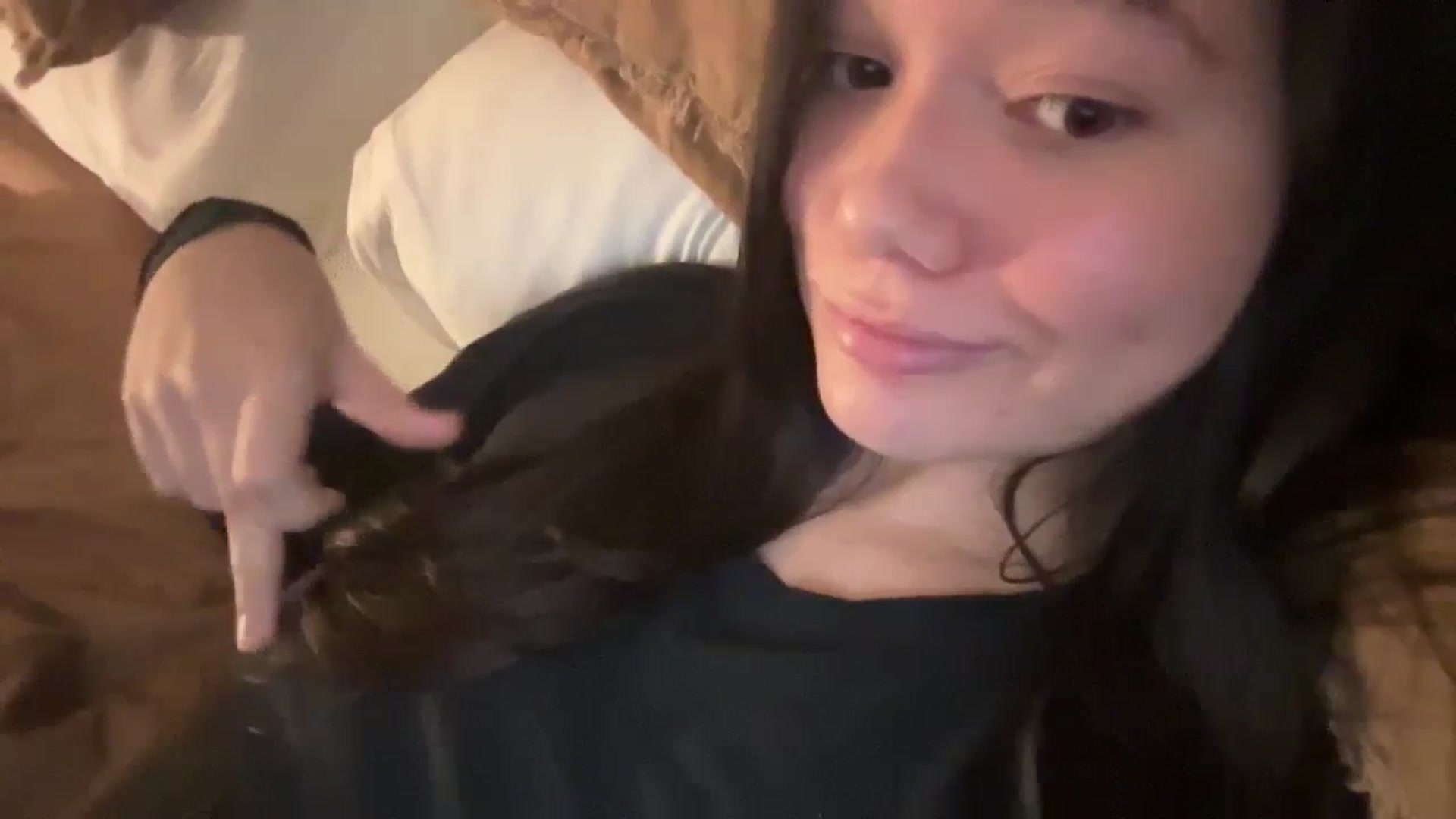 Gallery image thumbnail from imava's myfreecams stream on, 04/03/2024, 09:08 image 5 of 20