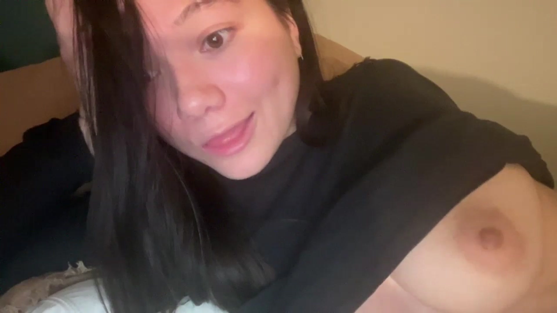 Gallery image thumbnail from imava's myfreecams stream on, 04/03/2024, 09:08 image 19 of 20