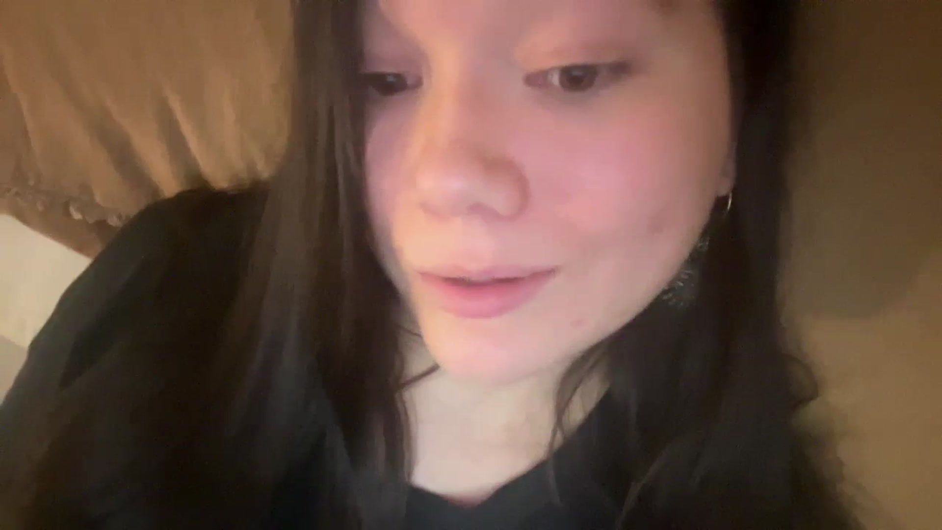 Gallery image thumbnail from imava's myfreecams stream on, 04/03/2024, 09:08 image 12 of 20