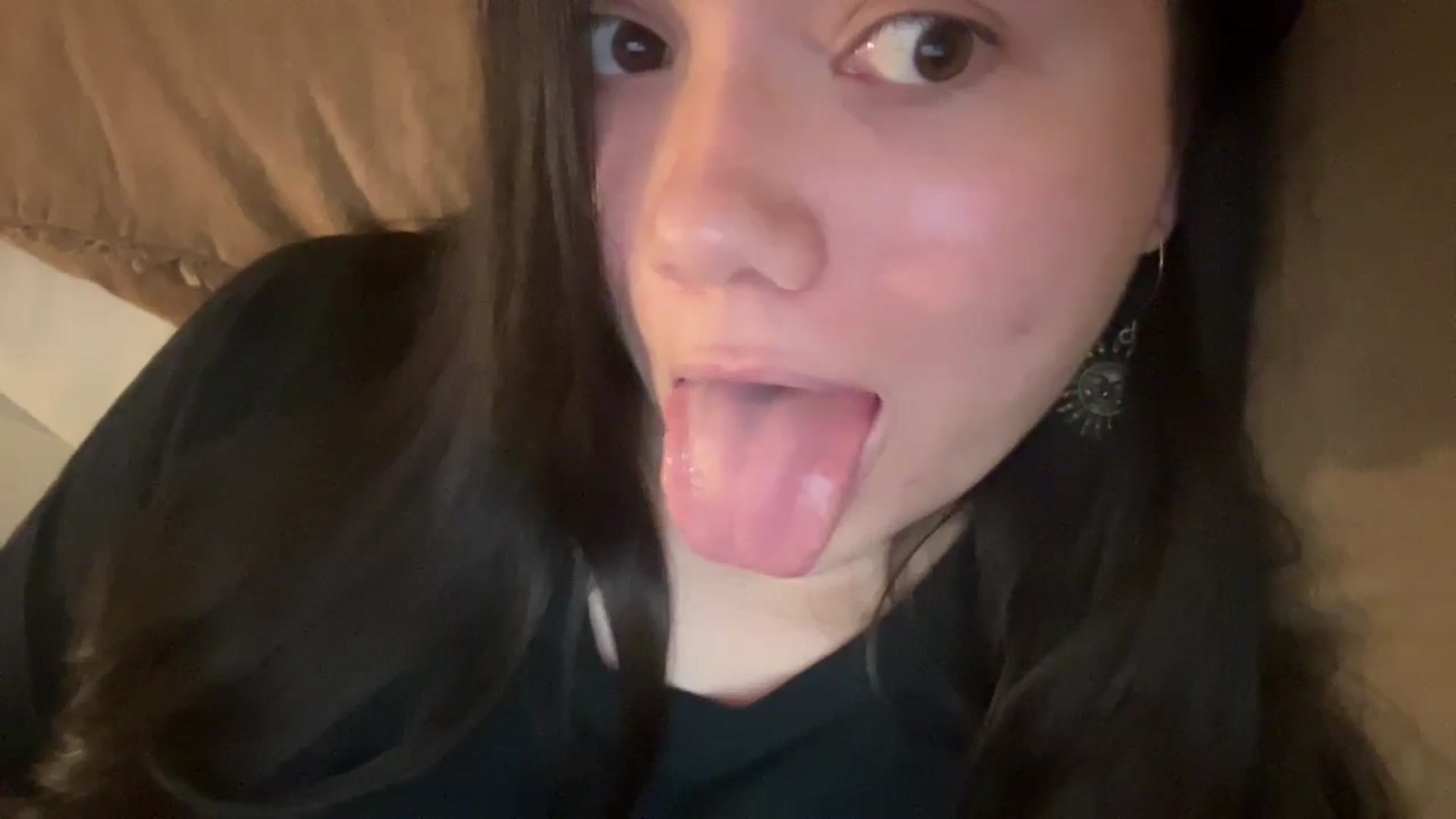 Gallery image thumbnail from imava's myfreecams stream on, 04/03/2024, 09:08 image 11 of 20