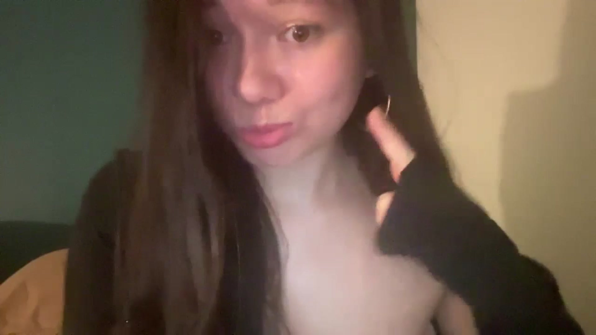 Gallery image thumbnail from imava's myfreecams stream on, 04/04/2024, 06:48 image 5 of 20