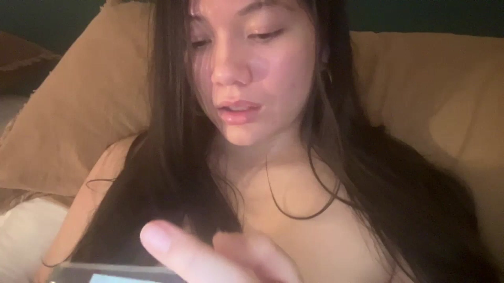 Gallery image thumbnail from imava's myfreecams stream on, 04/04/2024, 08:59 image 5 of 20