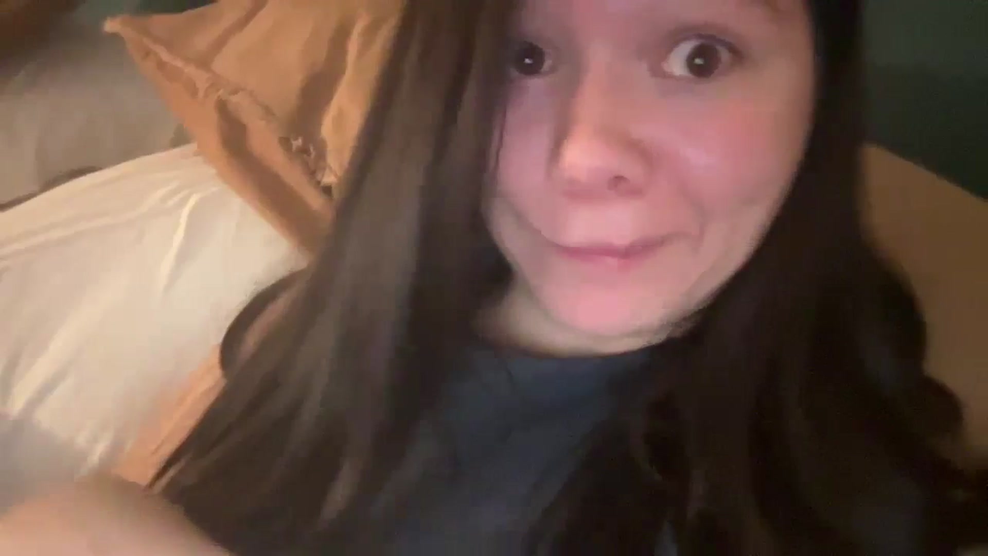 Gallery image thumbnail from imava's myfreecams stream on, 04/06/2024, 10:27 image 6 of 20