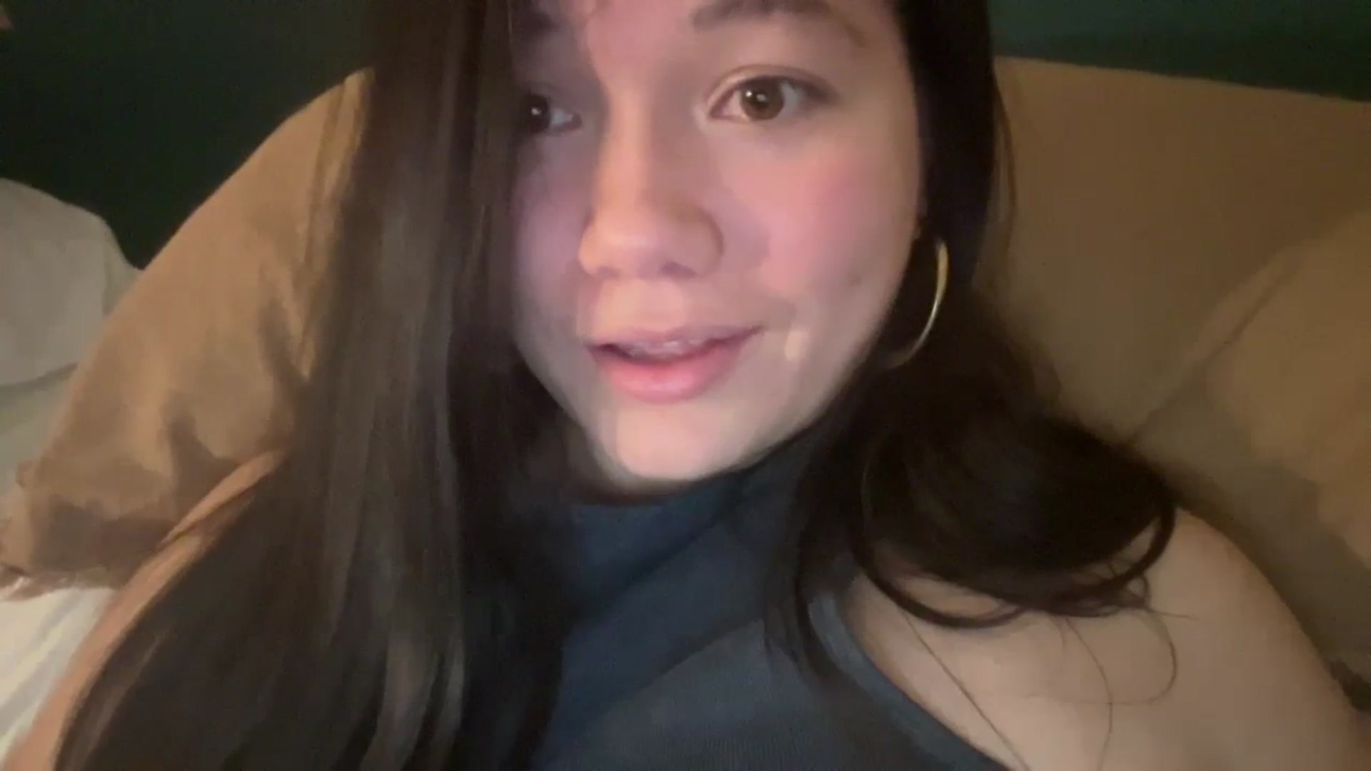 Gallery image thumbnail from imava's myfreecams stream on, 04/06/2024, 10:27 image 15 of 20