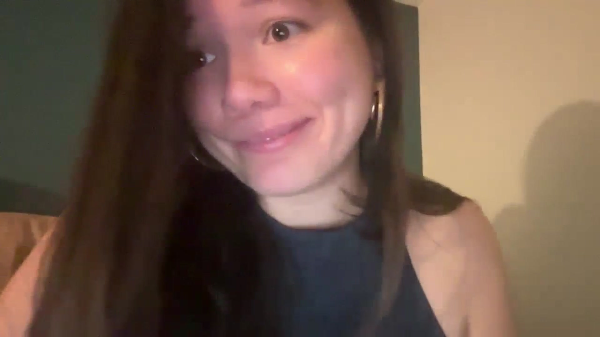 Gallery image thumbnail from imava's myfreecams stream on, 04/06/2024, 10:27 image 4 of 20