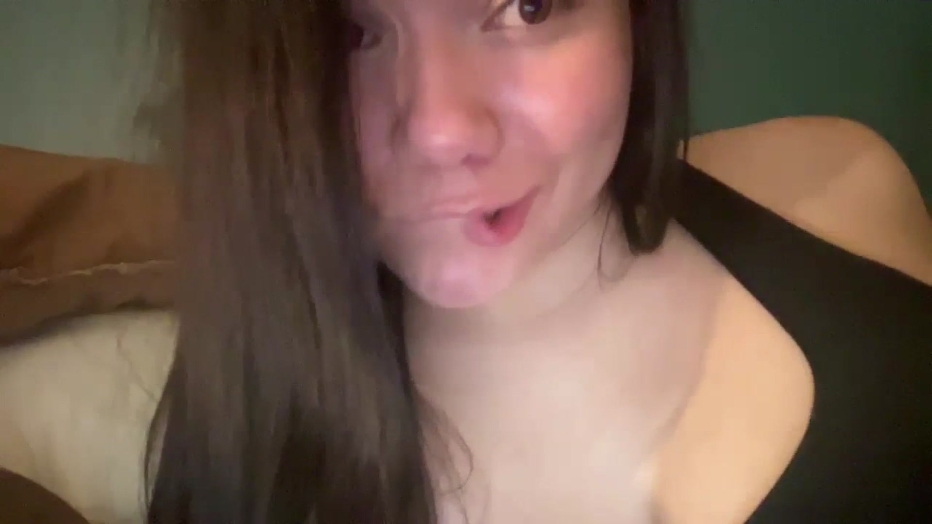 Gallery image thumbnail from imava's myfreecams stream on, 04/07/2024, 09:25 image 3 of 20