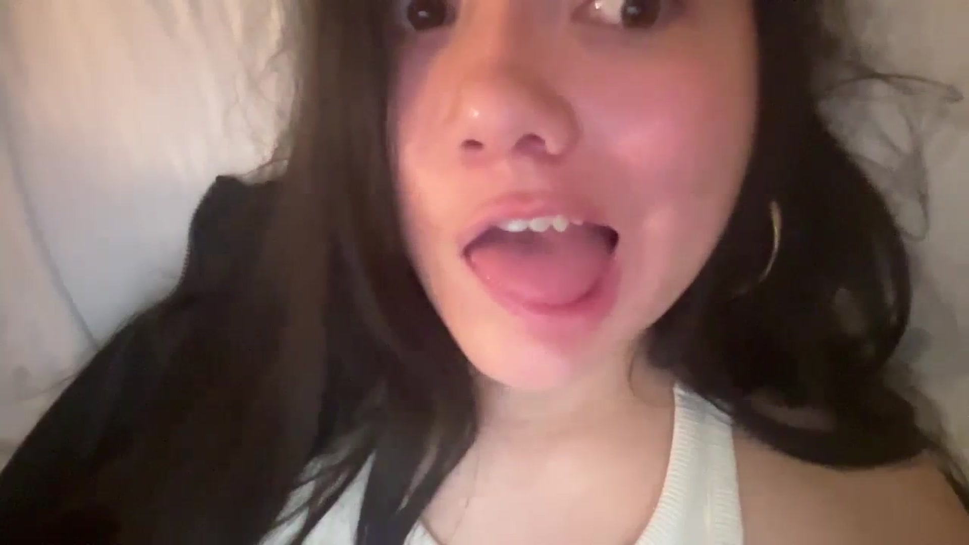 Gallery image thumbnail from imava's myfreecams stream on, 04/08/2024, 08:26 image 7 of 20
