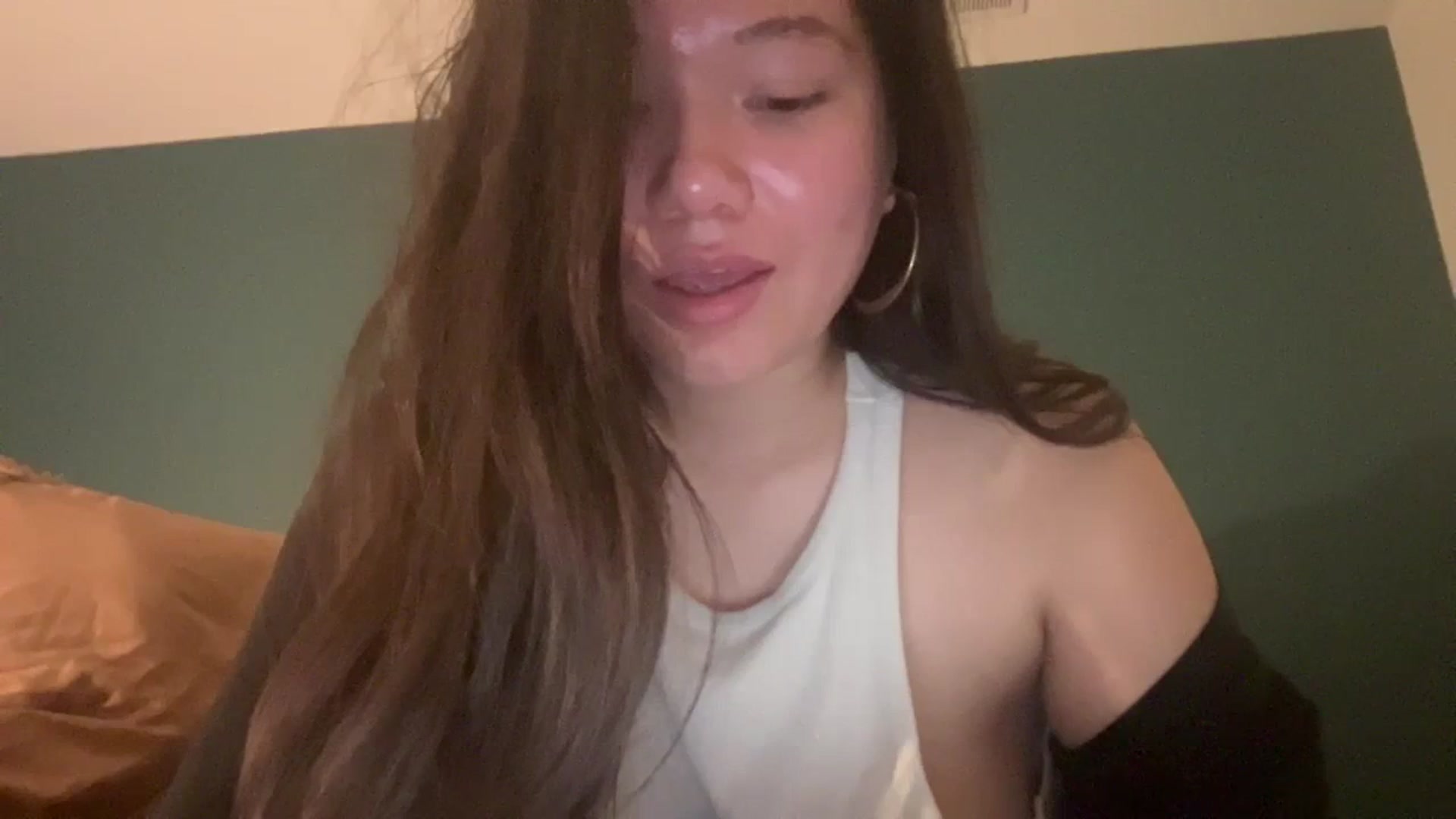 Gallery image thumbnail from imava's myfreecams stream on, 04/08/2024, 08:26 image 3 of 20