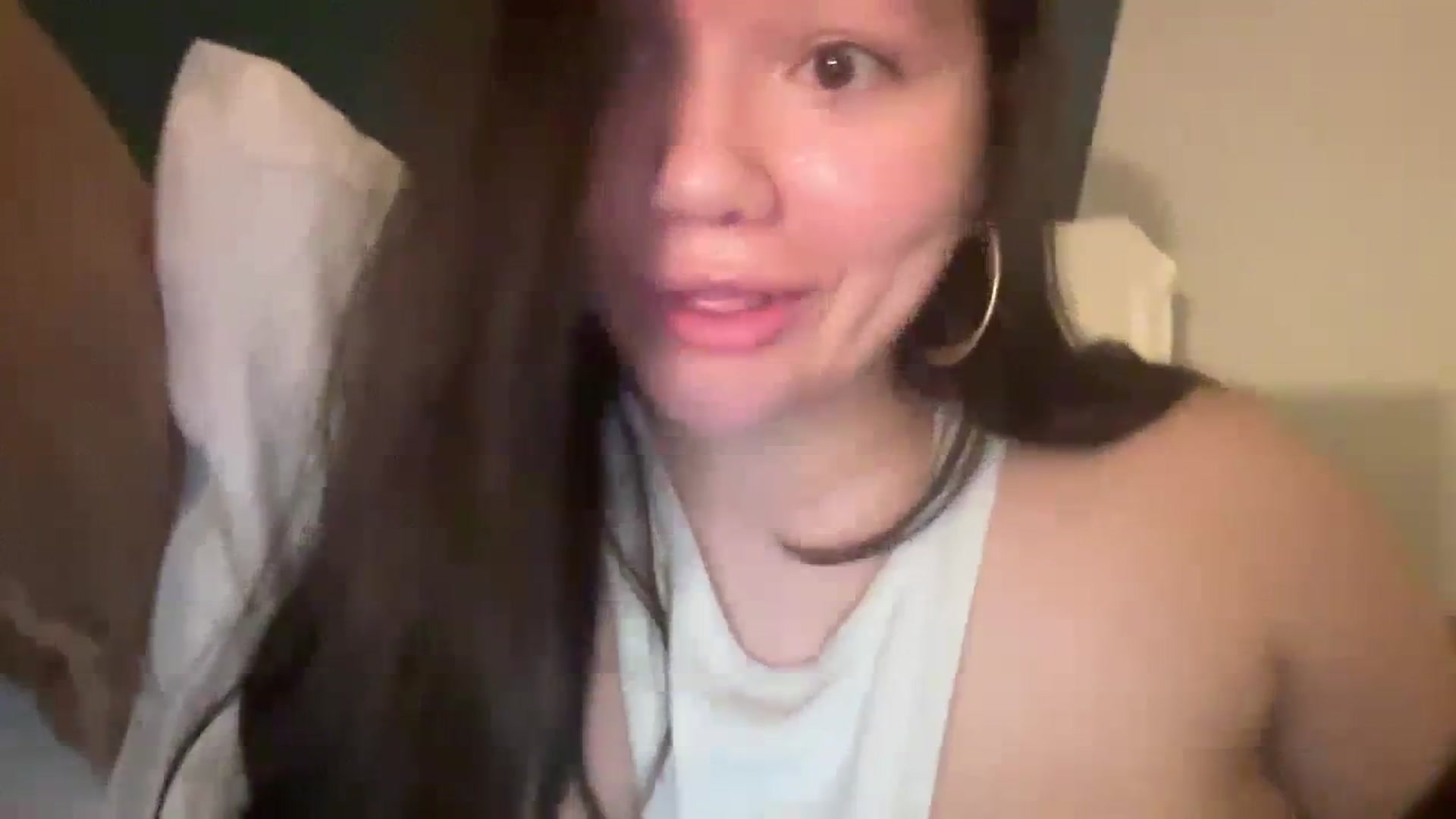 Gallery image thumbnail from imava's myfreecams stream on, 04/08/2024, 08:26 image 12 of 20