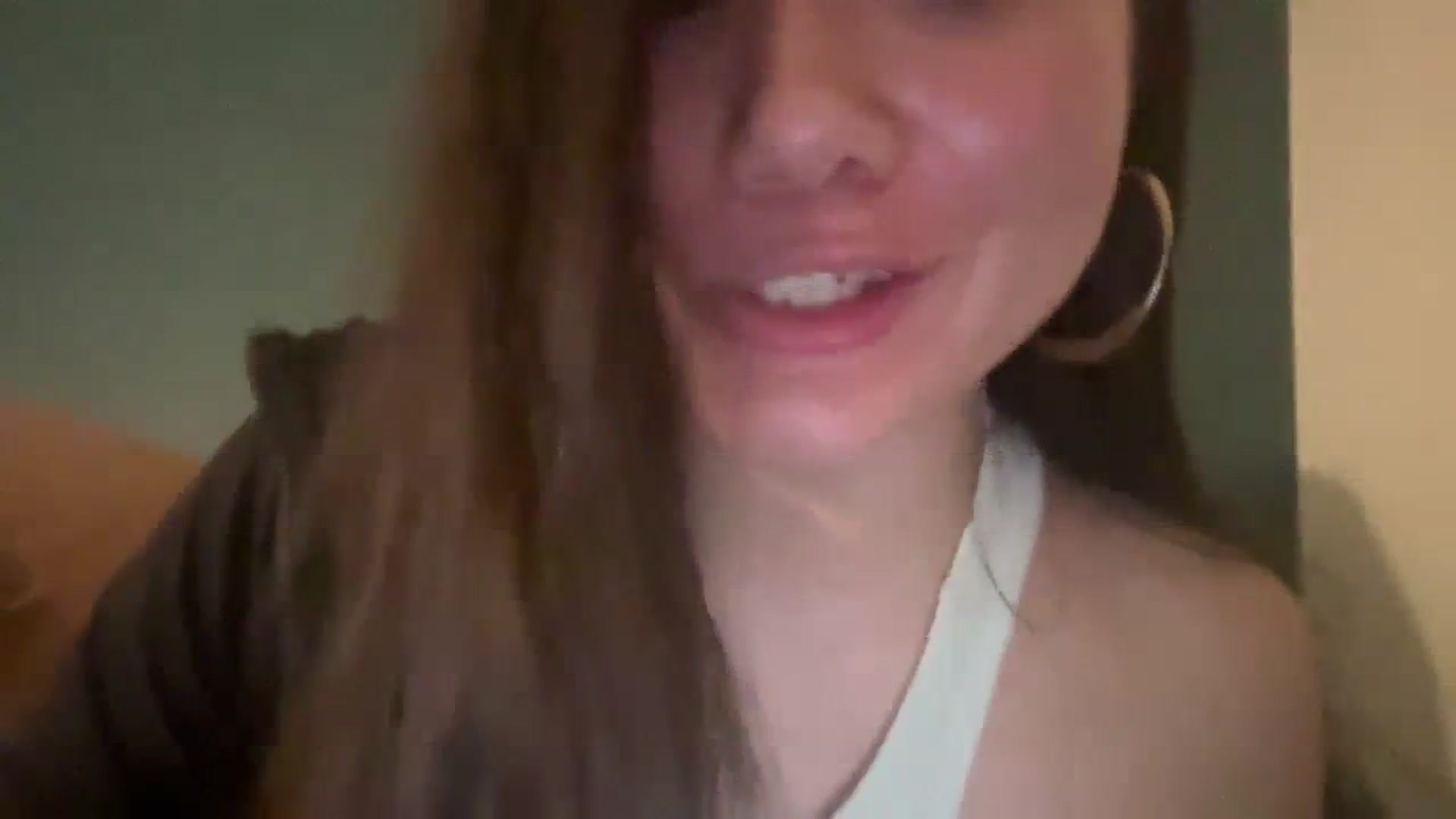 Gallery image thumbnail from imava's myfreecams stream on, 04/08/2024, 08:26 image 16 of 20