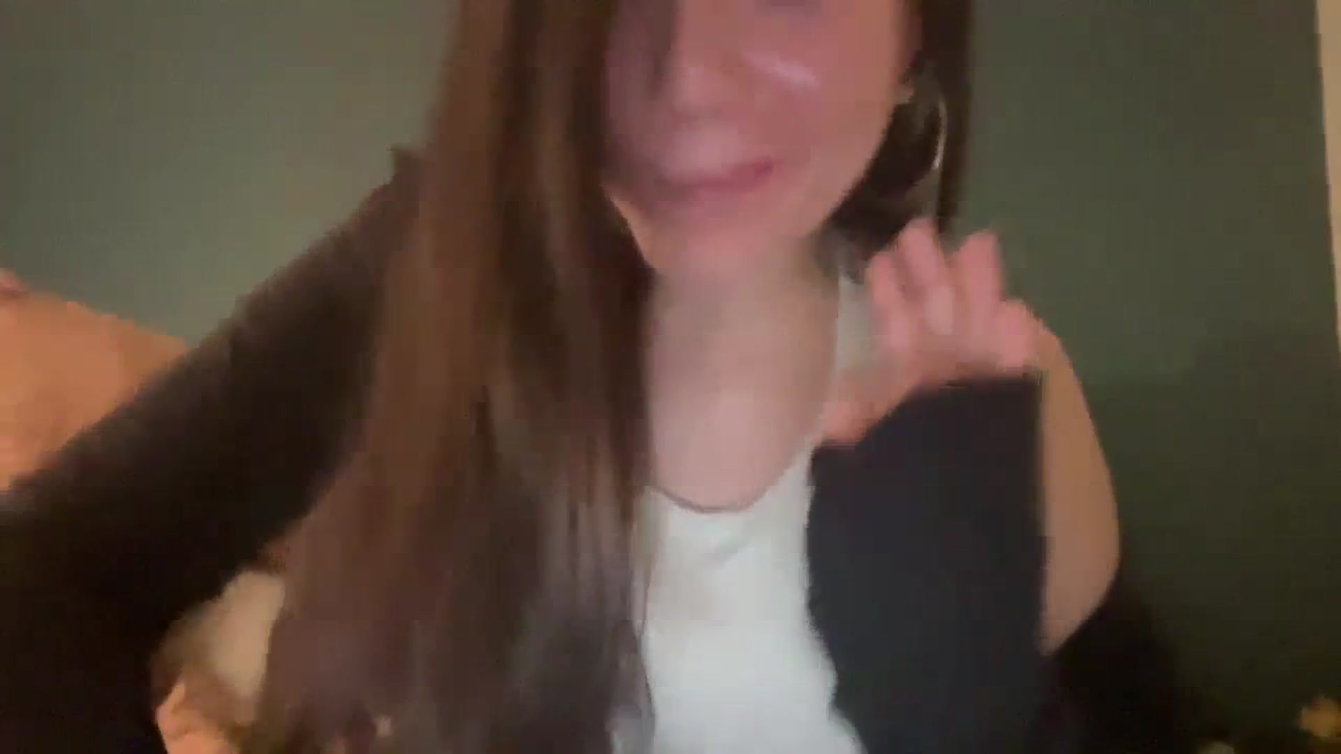 Gallery image thumbnail from imava's myfreecams stream on, 04/08/2024, 08:26 image 2 of 20