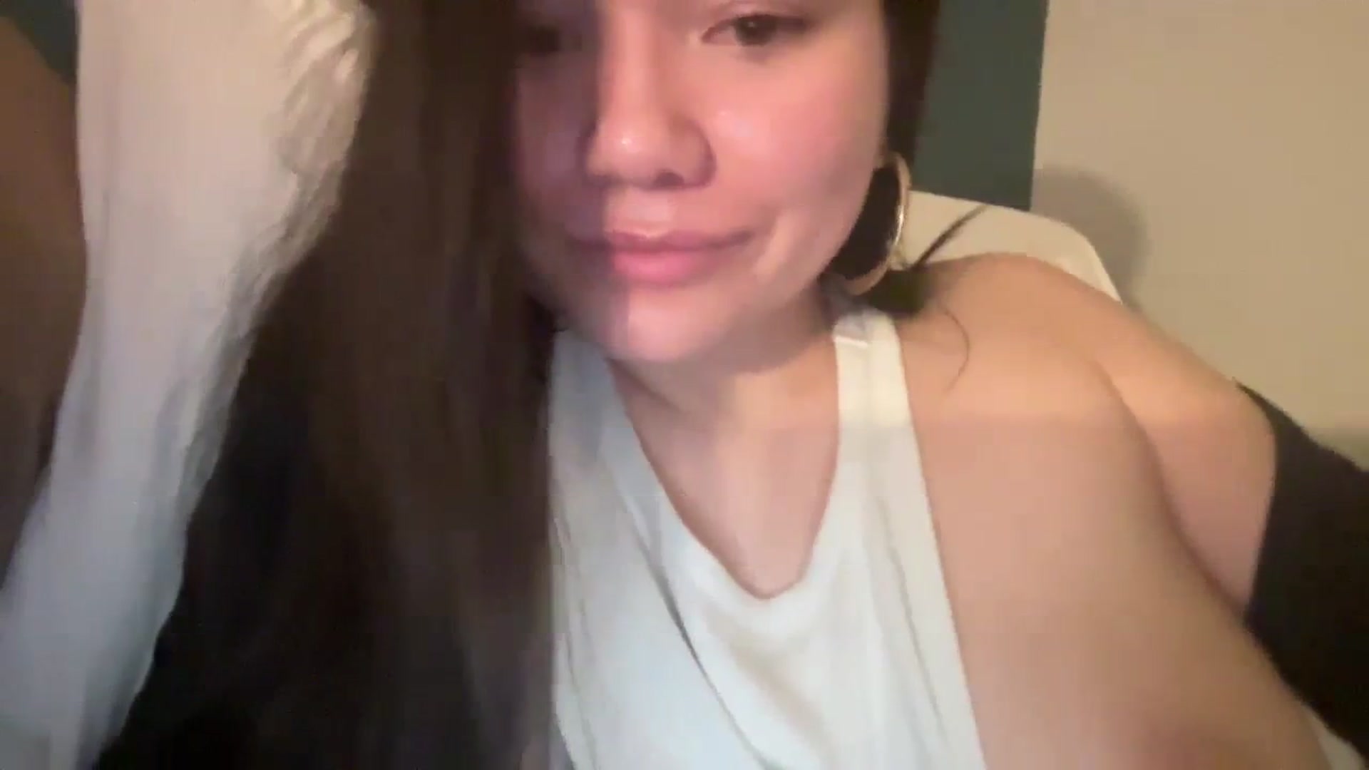 Gallery image thumbnail from imava's myfreecams stream on, 04/08/2024, 08:26 image 18 of 20