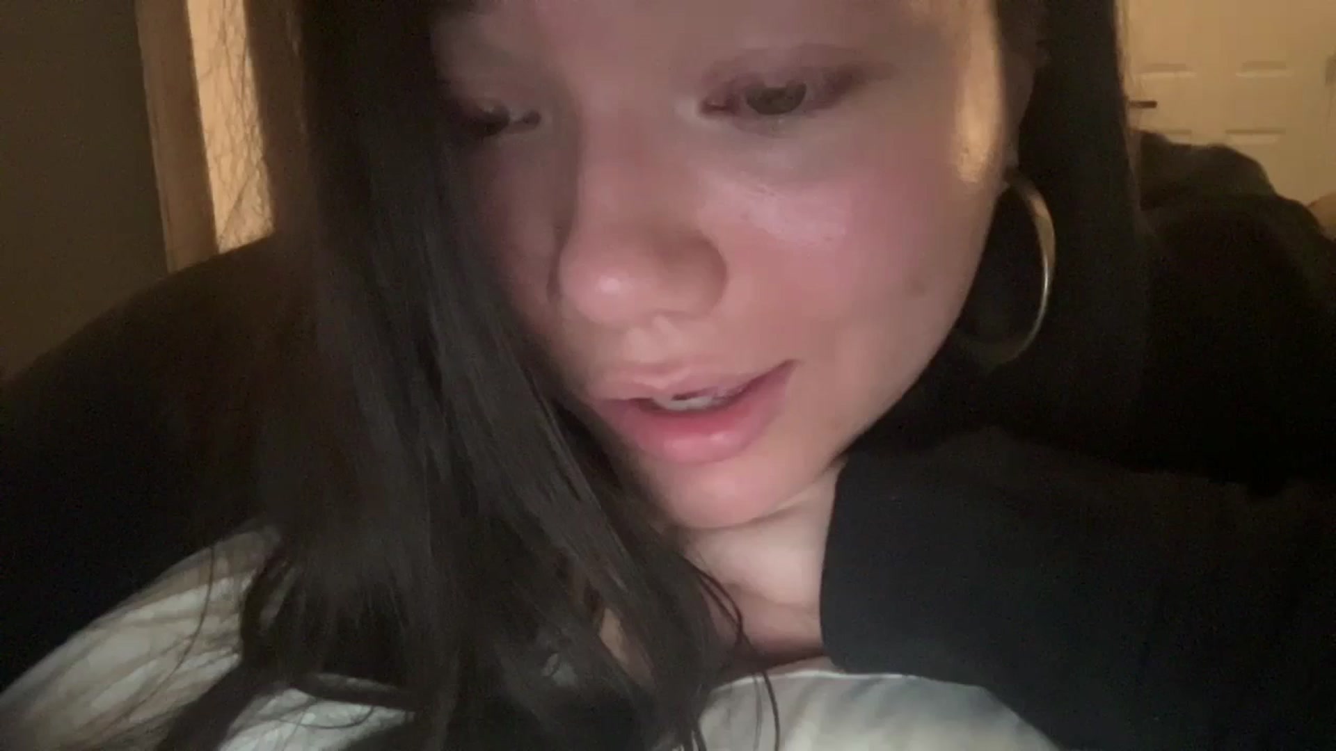 Gallery image thumbnail from imava's myfreecams stream on, 04/08/2024, 10:21 image 7 of 20